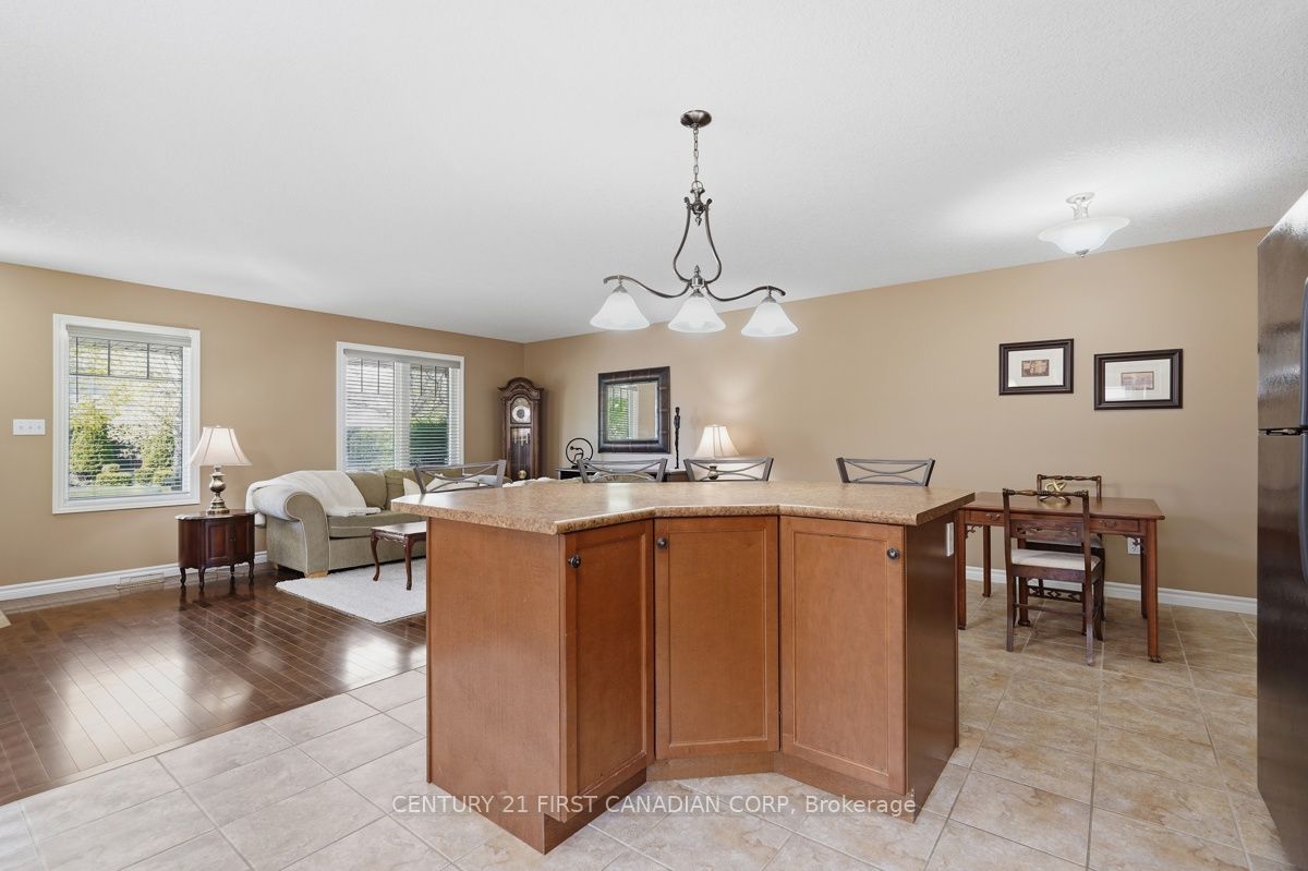 30 Pear Tree Avenue Property Photo 18