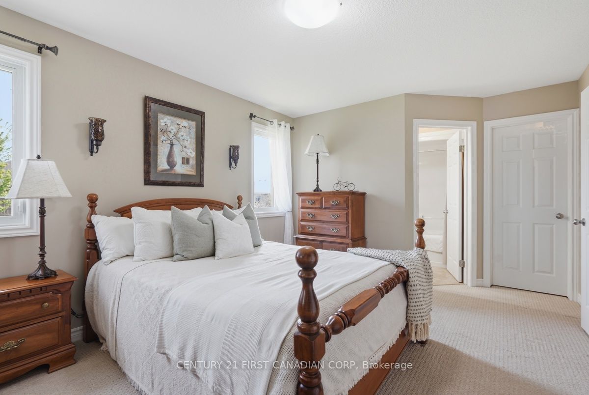 30 Pear Tree Avenue Property Photo 24