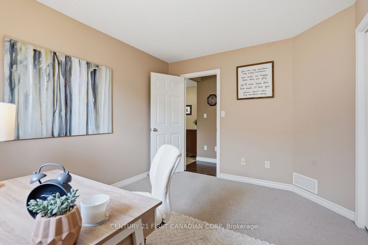 30 Pear Tree Avenue Property Photo 29