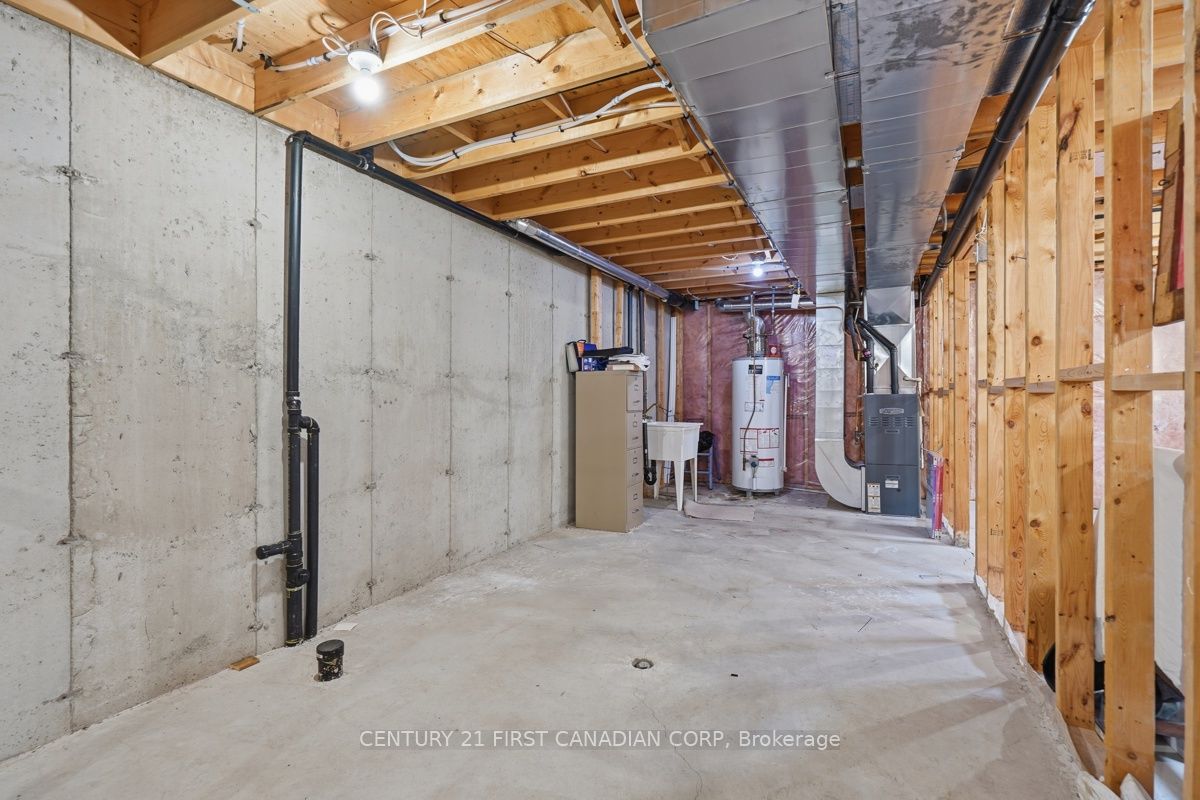 30 Pear Tree Avenue Property Photo 35
