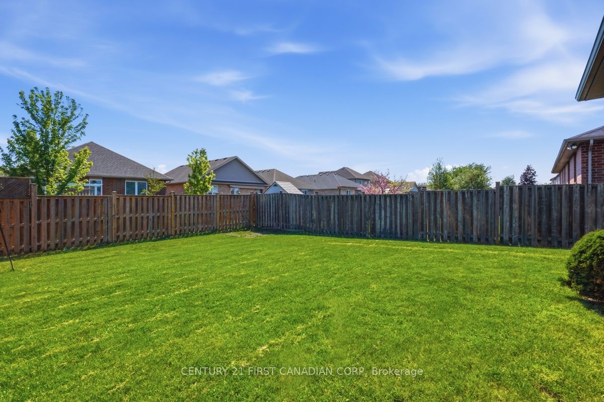 30 Pear Tree Avenue Property Photo 37