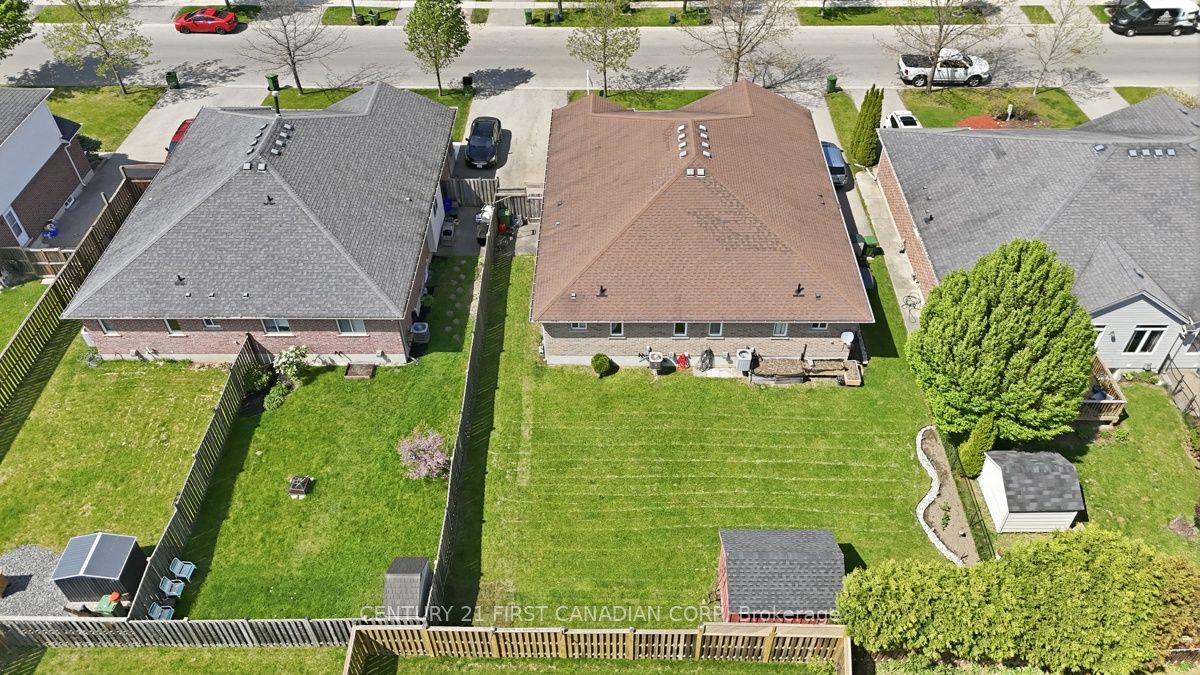 30 Pear Tree Avenue Property Photo 41