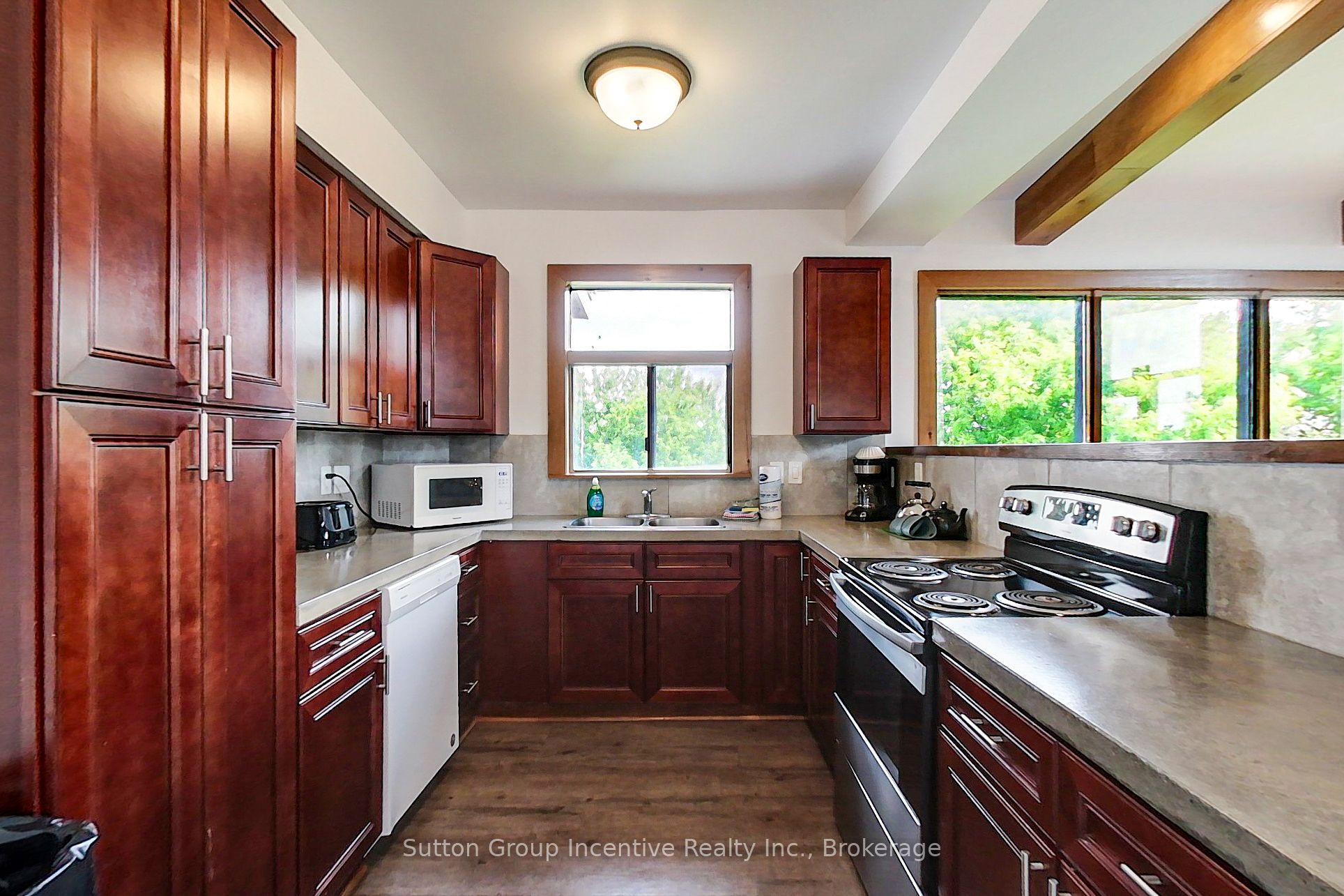 151 Tyrolean Lane Property Photo 7