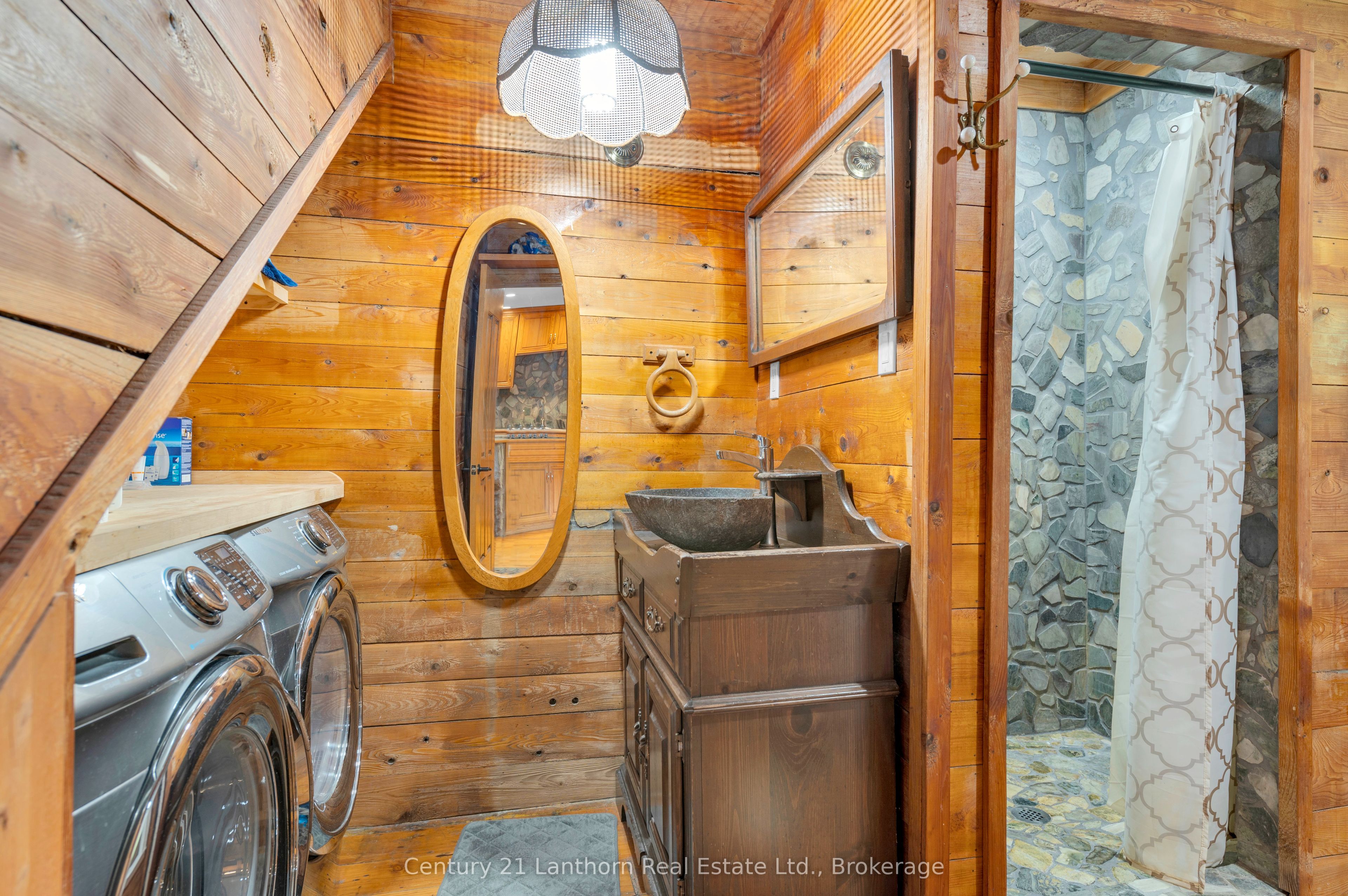 495 Barker Road Property Photo 17