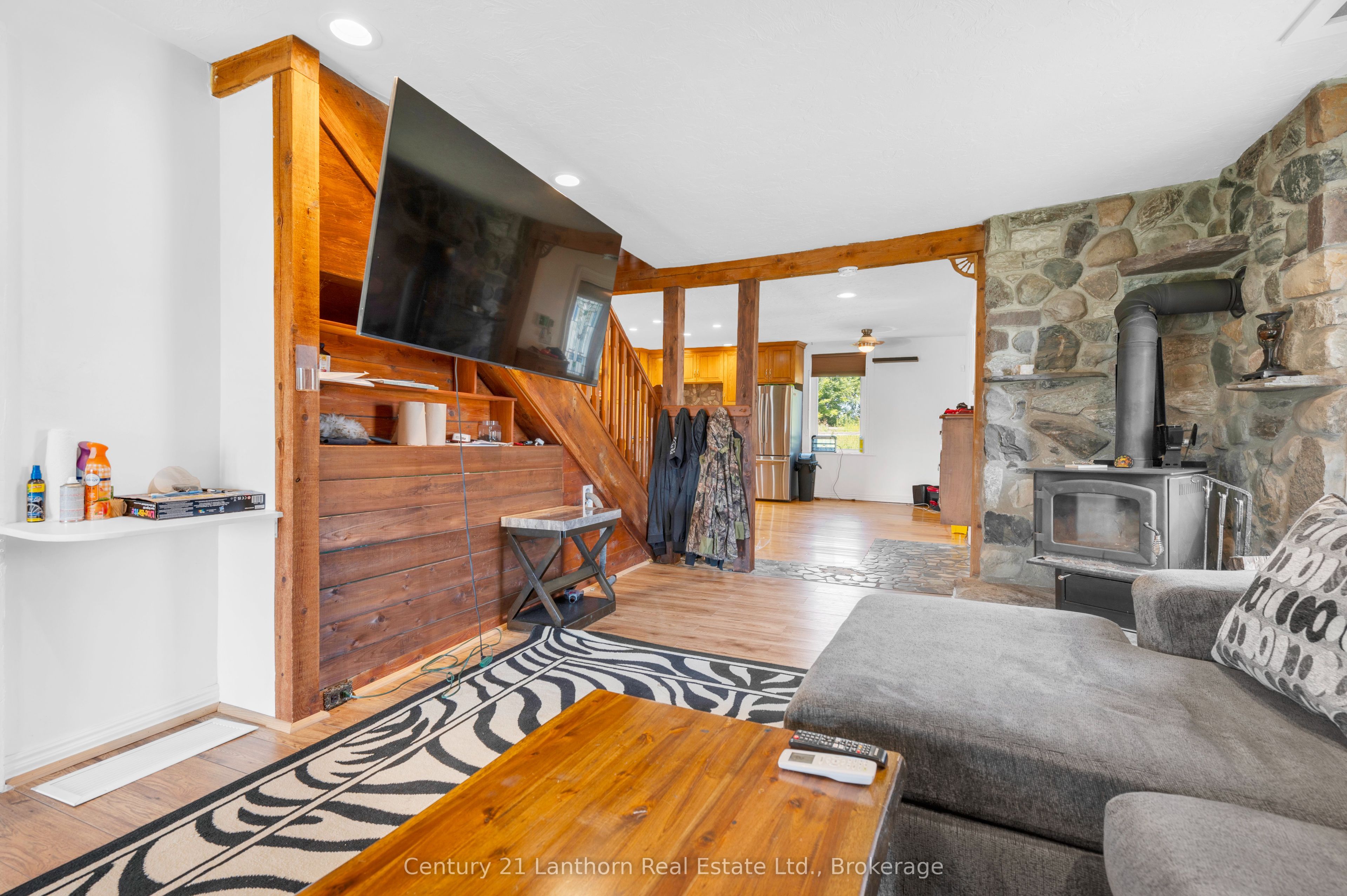 495 Barker Road Property Photo 19