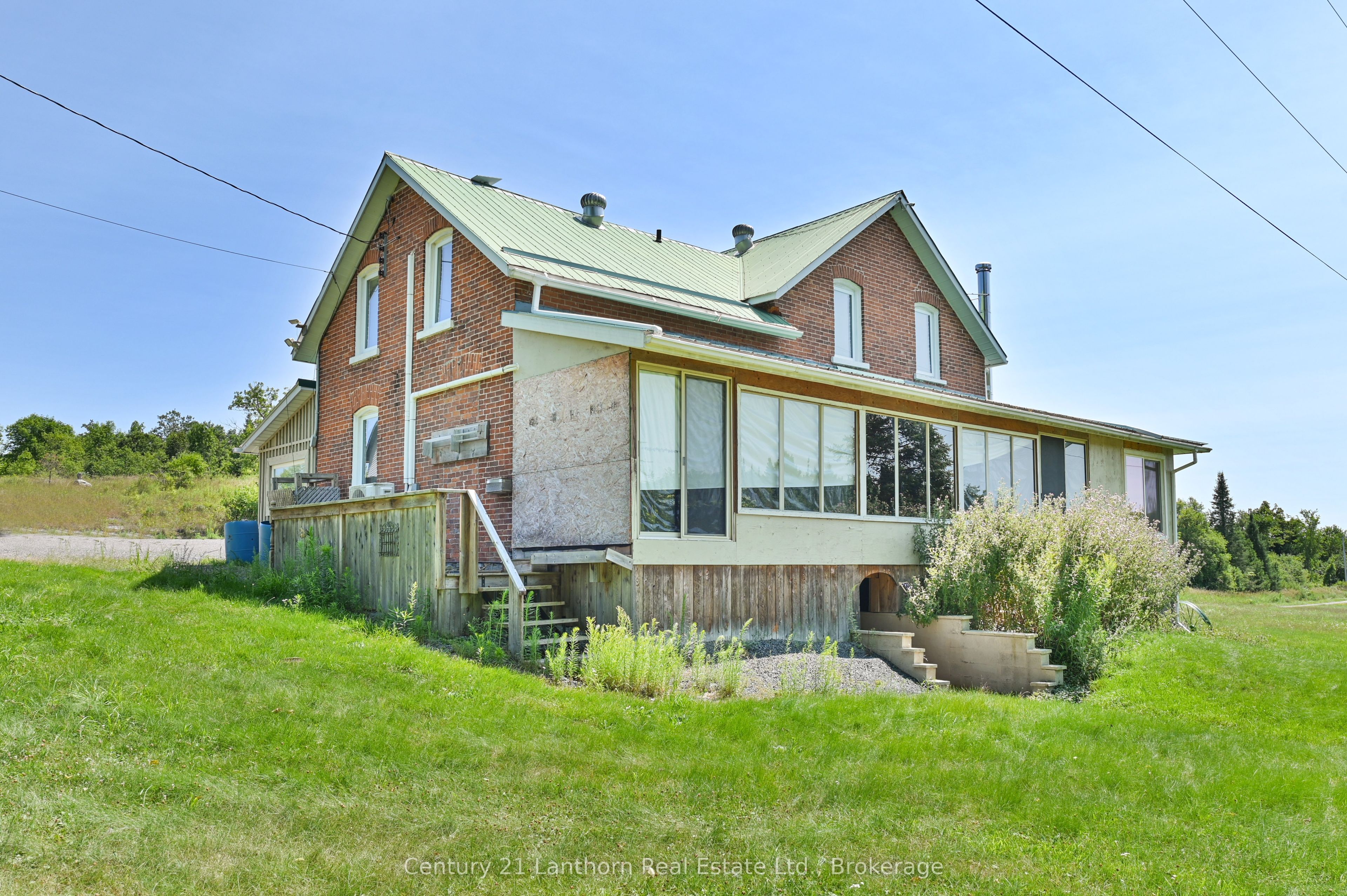 495 Barker Road Property Photo 33