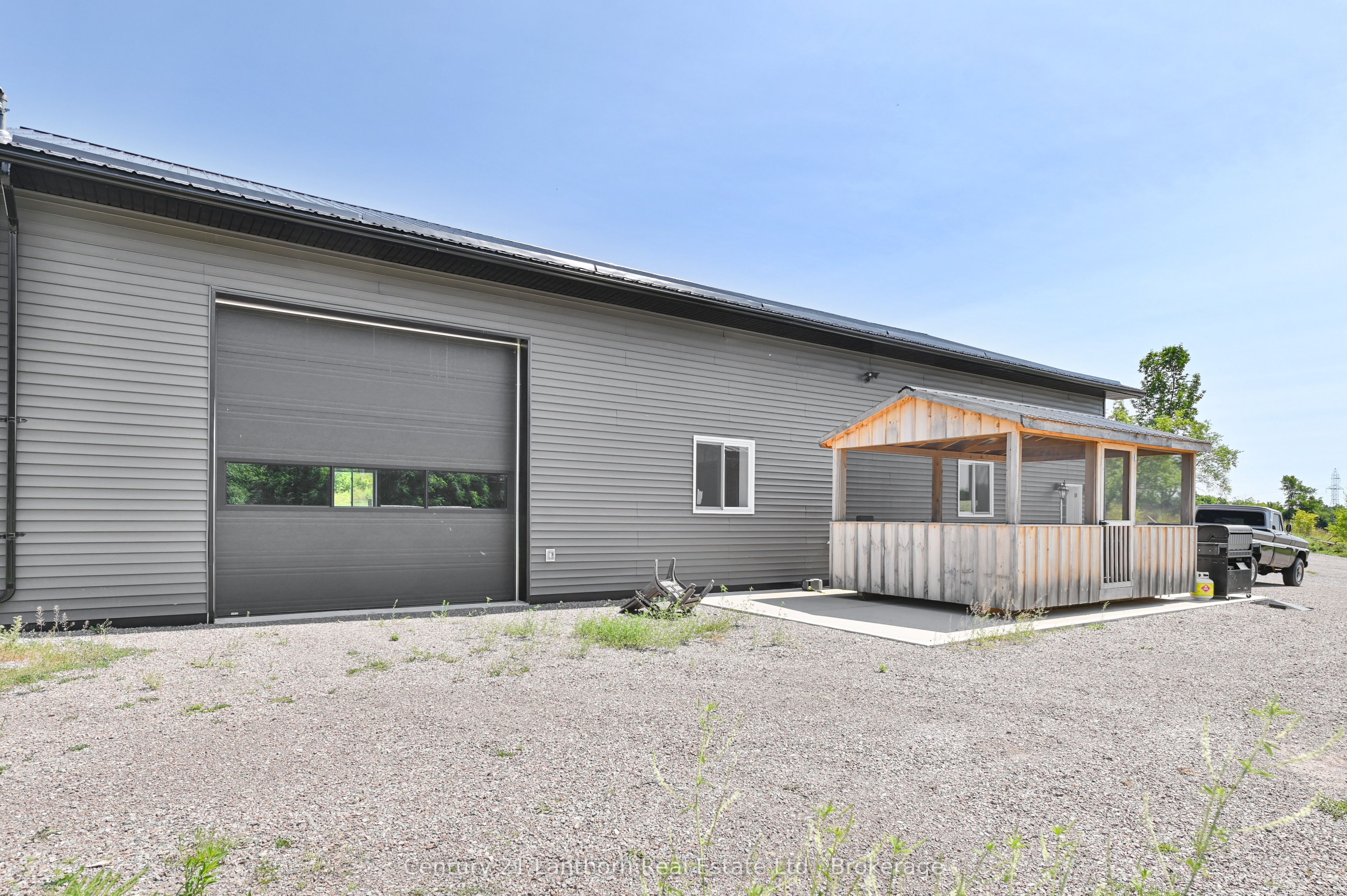 495 Barker Road Property Photo 40
