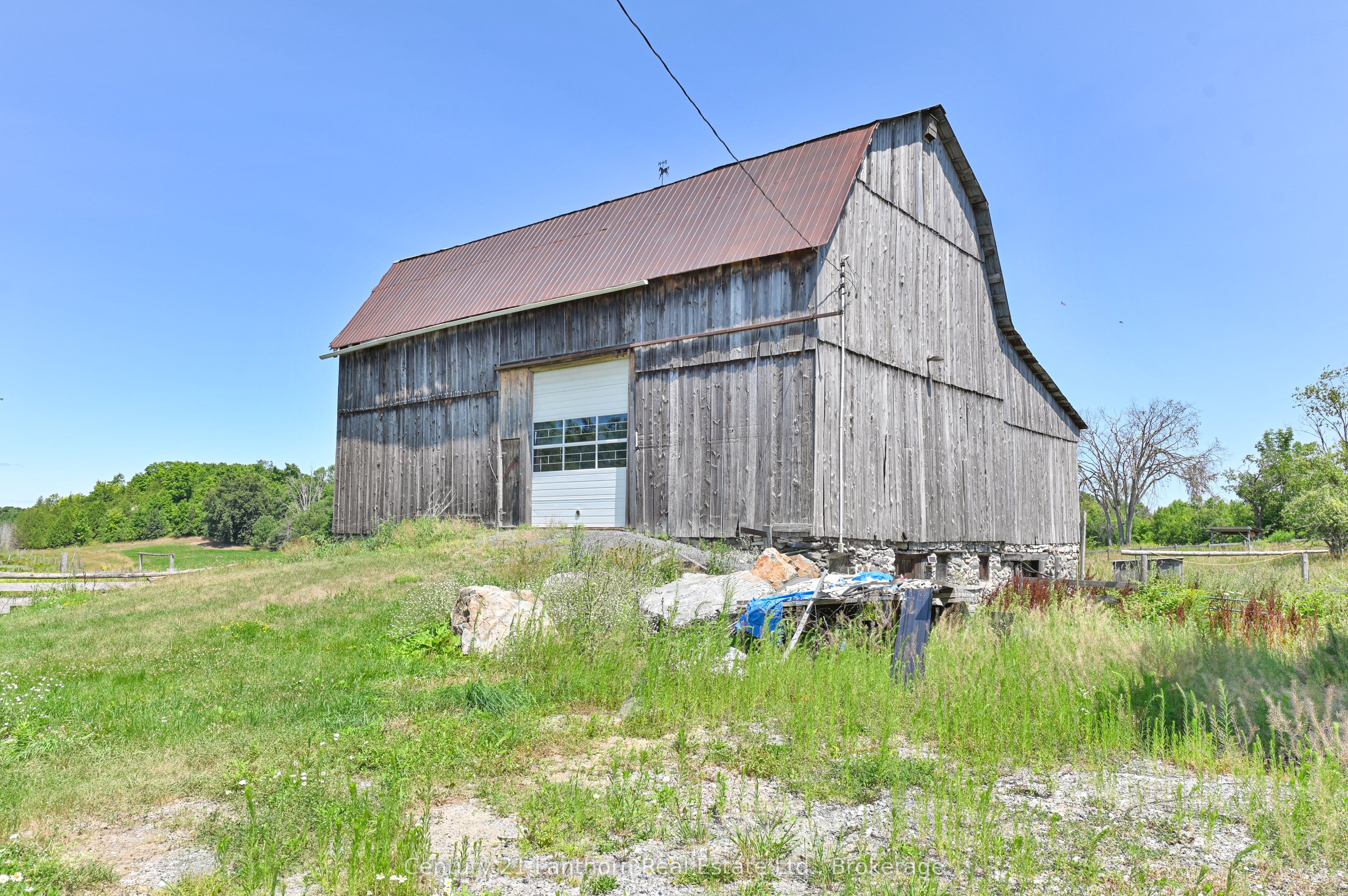495 Barker Road Property Photo 41