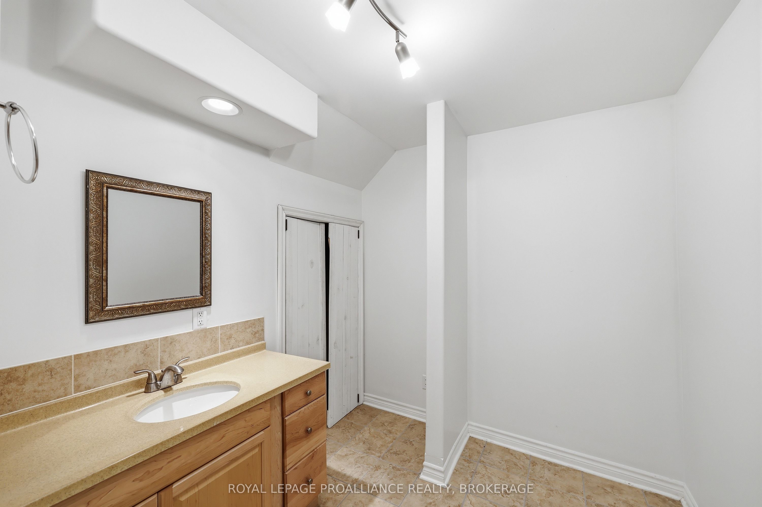 1461 English Way Property Photo 46