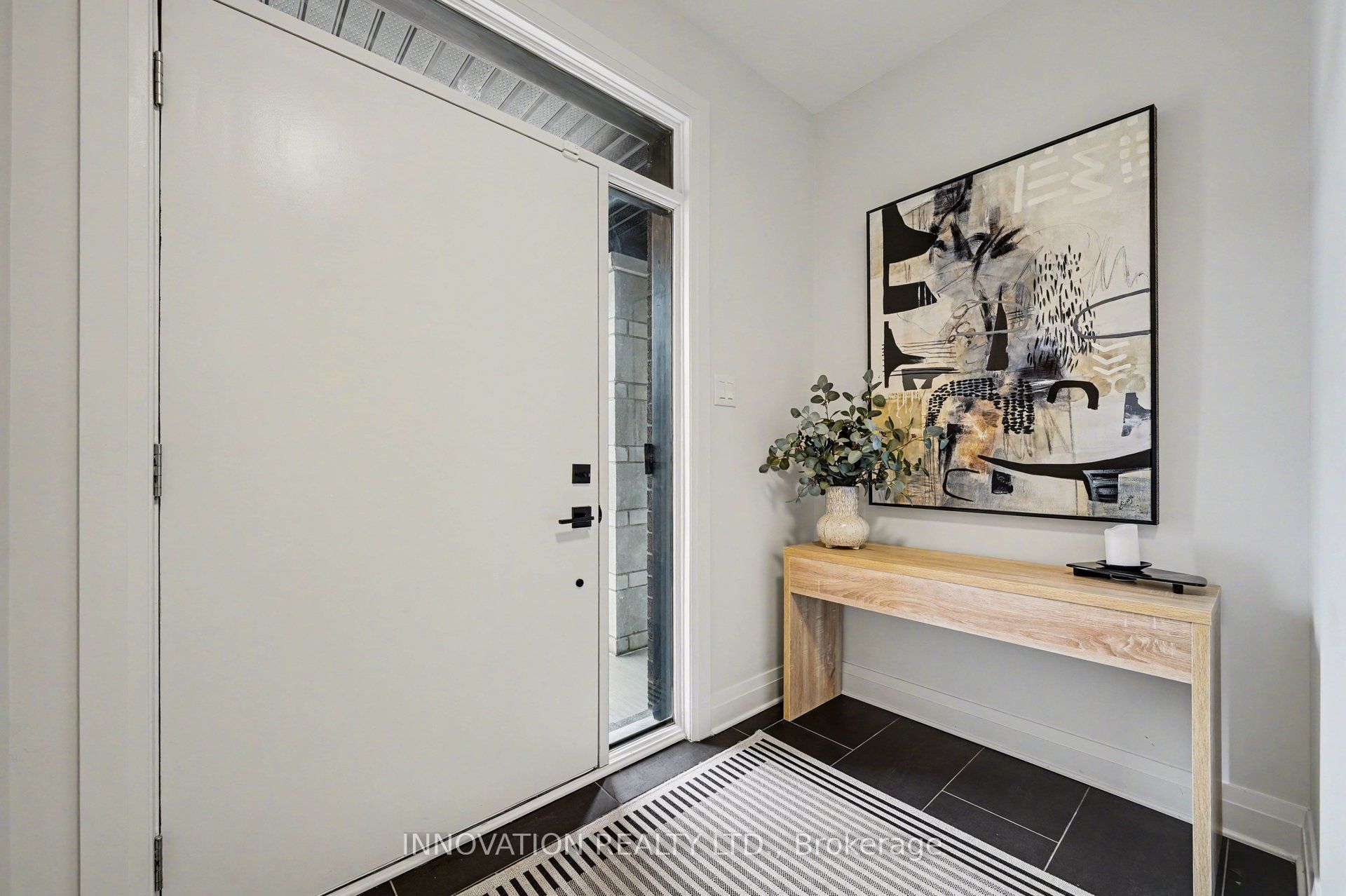 957 Atrium Ridge Property Photo 4