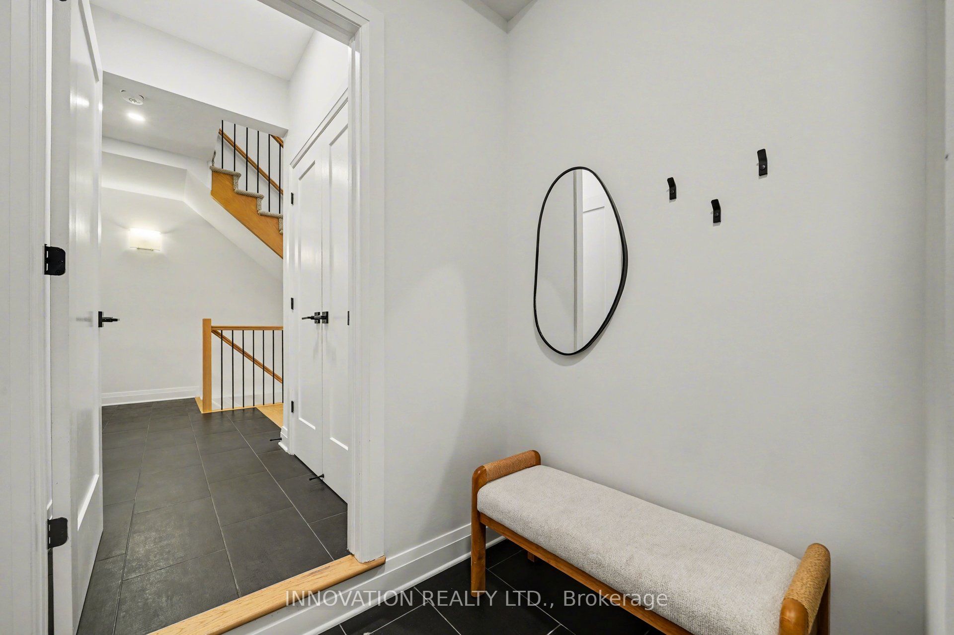 957 Atrium Ridge Property Photo 5