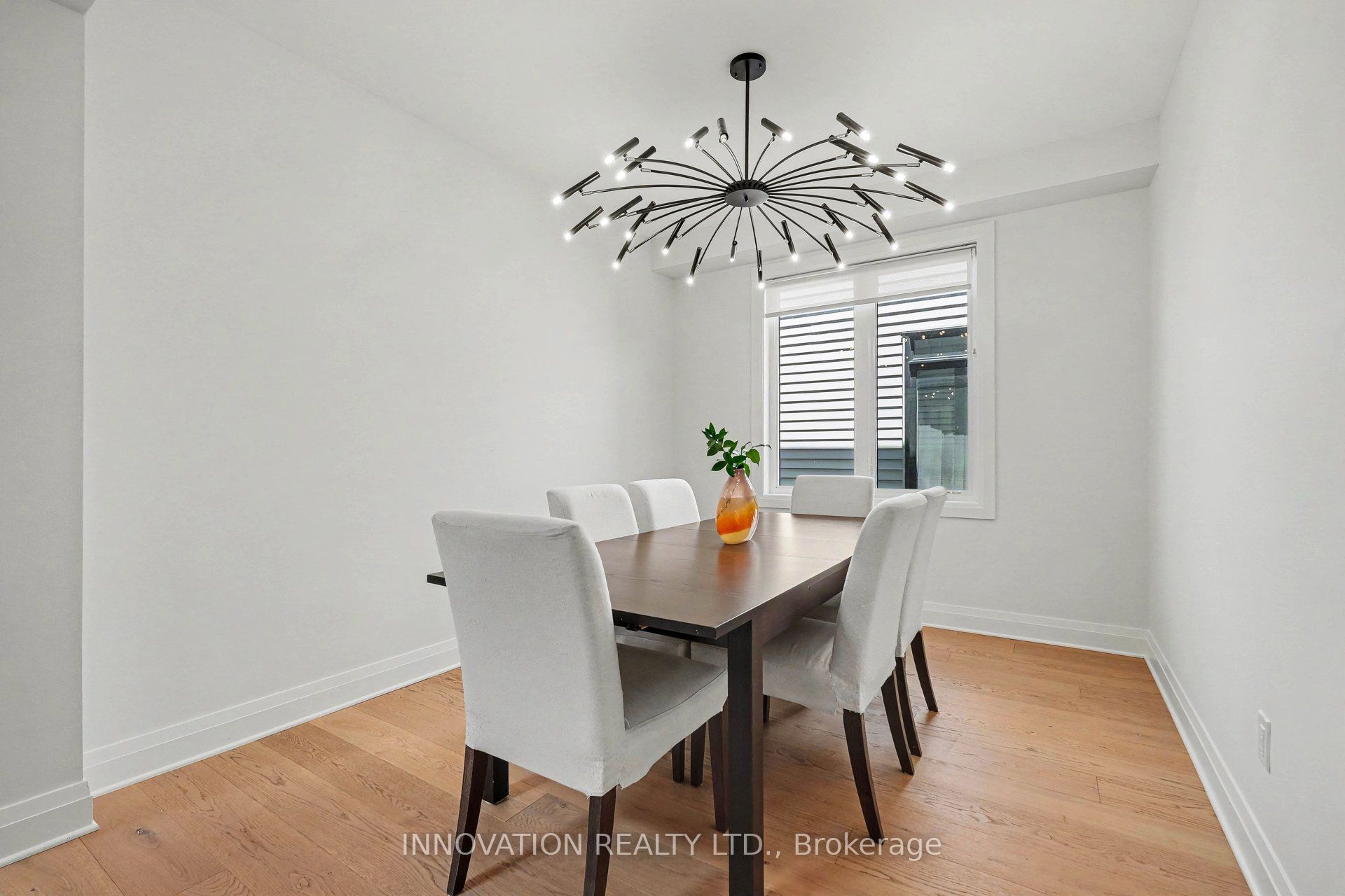 957 Atrium Ridge Property Photo 7