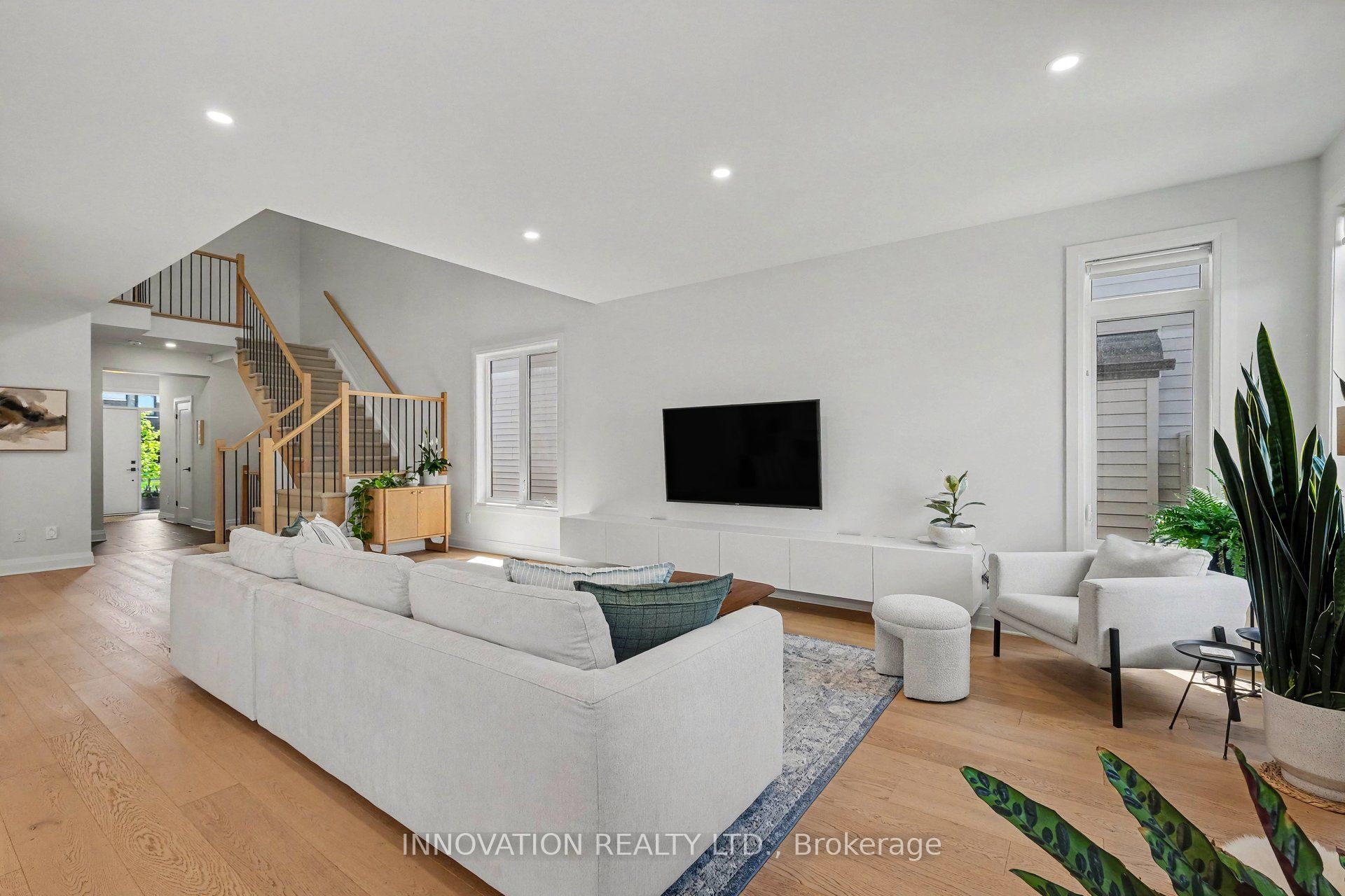 957 Atrium Ridge Property Photo 8