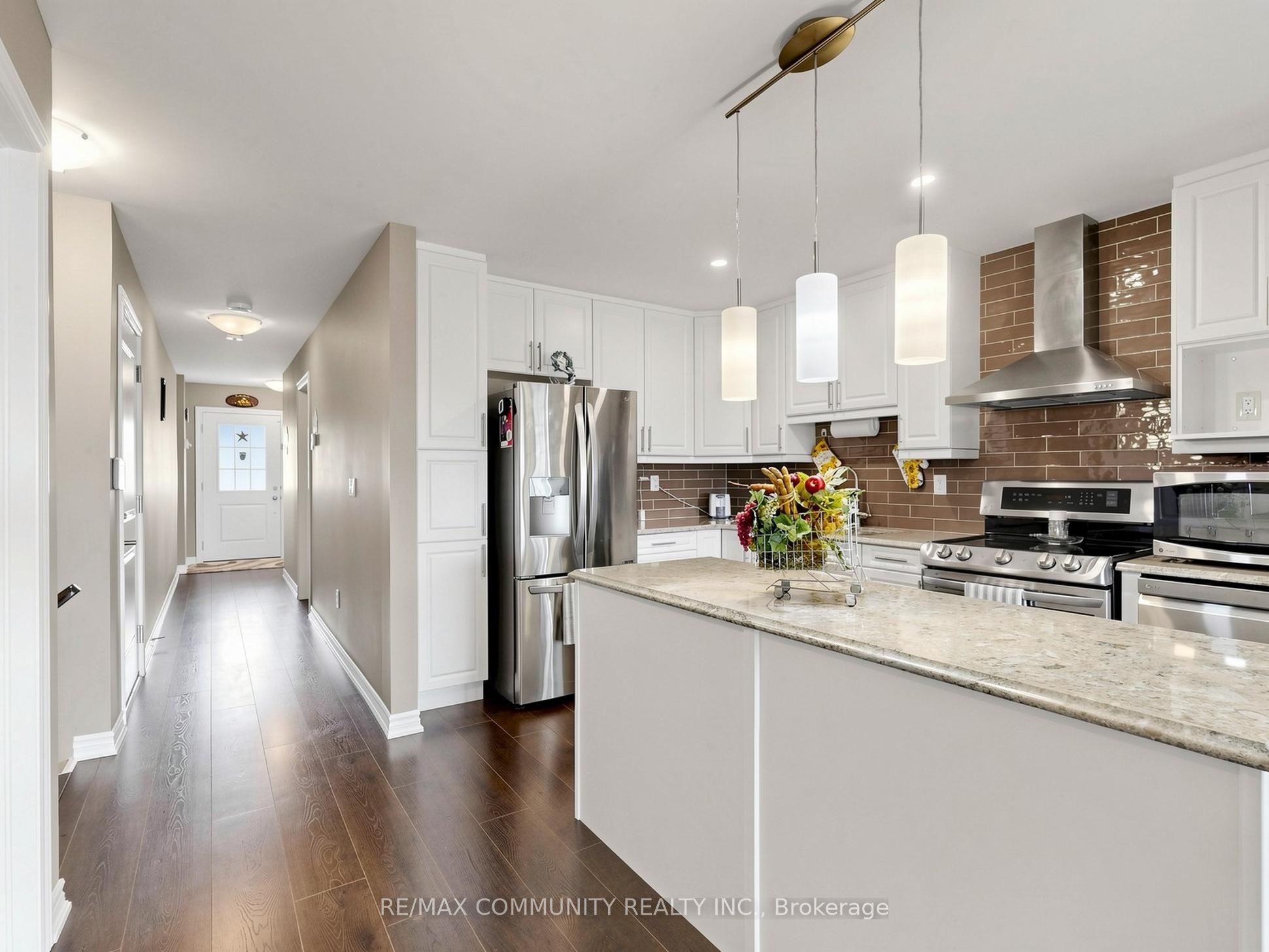 90 Cortland Way Property Photo 18