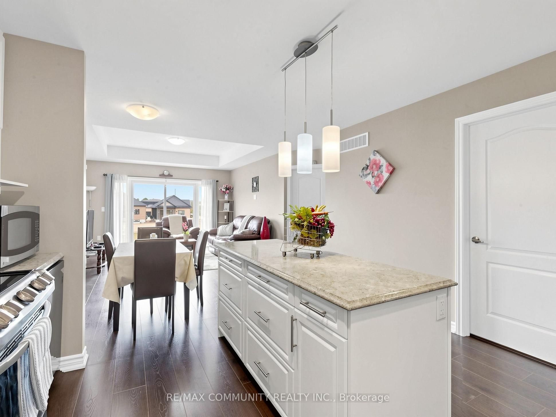 90 Cortland Way Property Photo 19