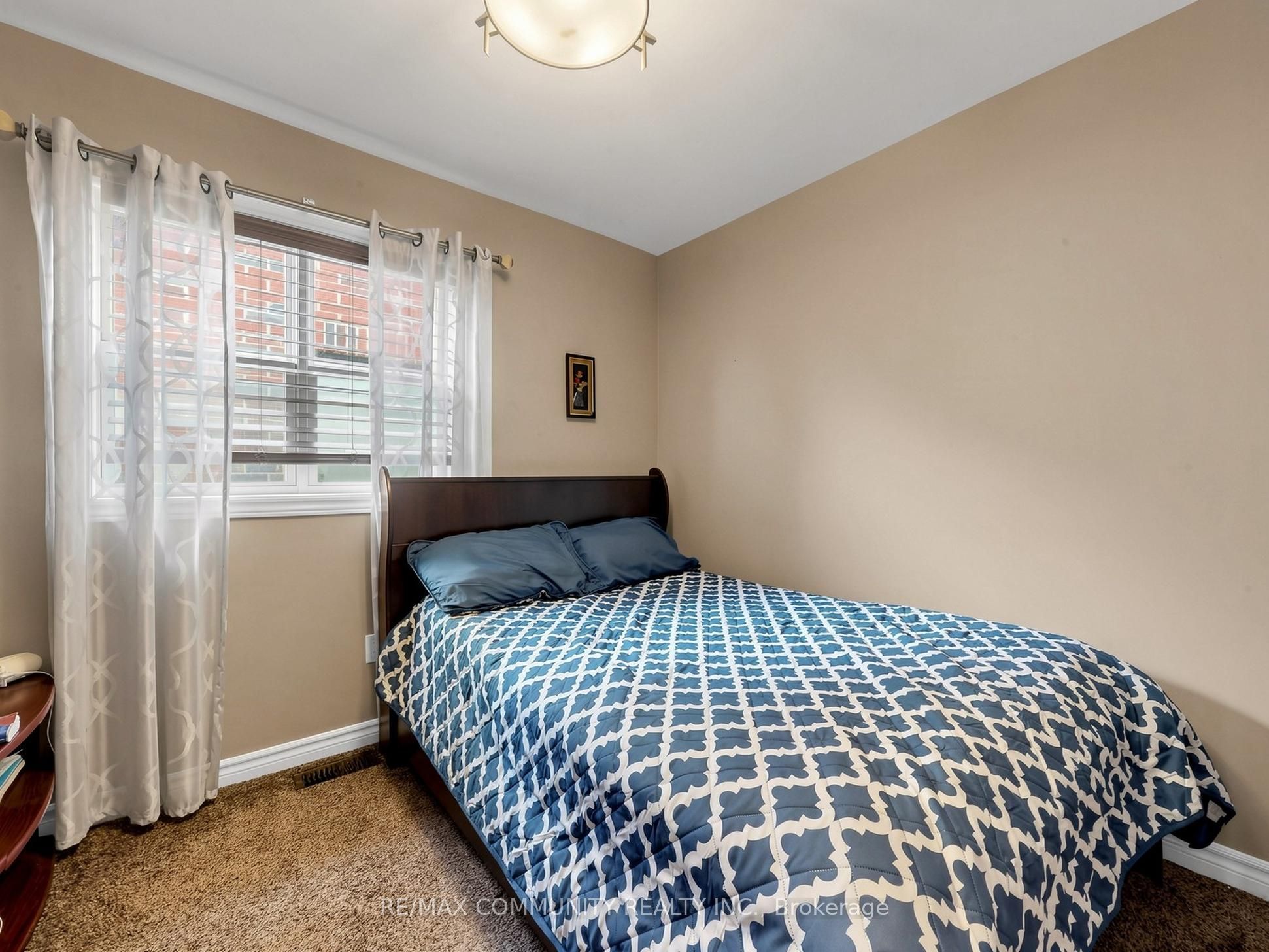 90 Cortland Way Property Photo 25