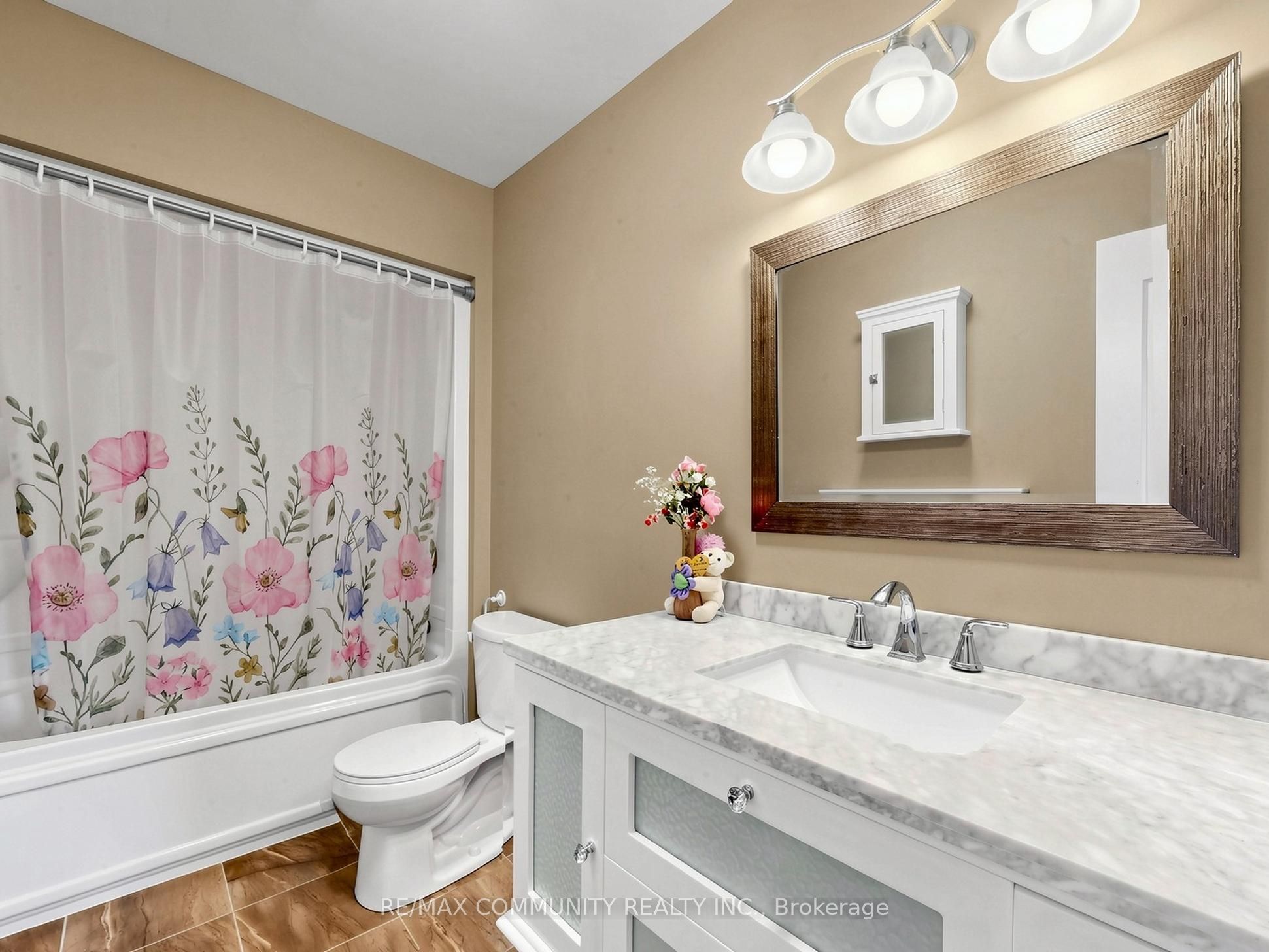 90 Cortland Way Property Photo 28