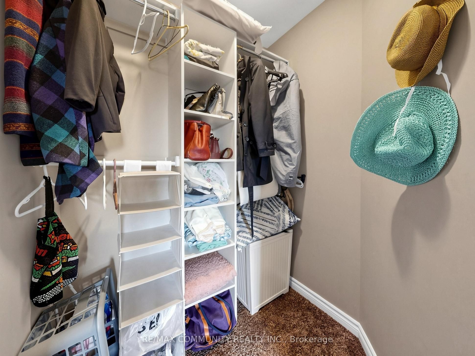 90 Cortland Way Property Photo 33