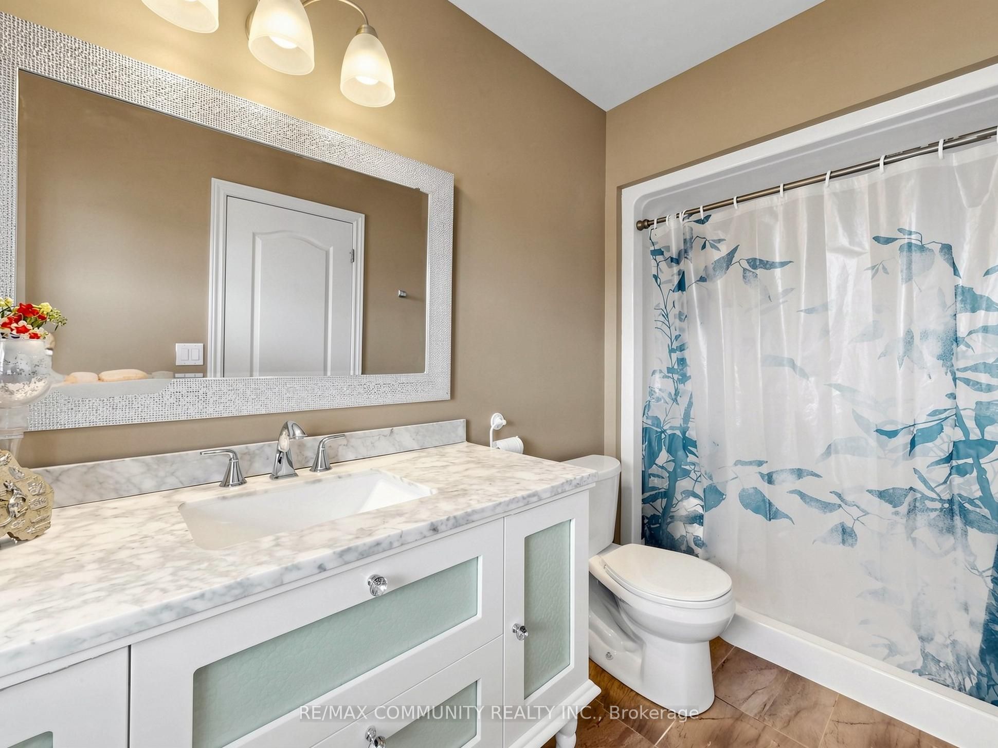 90 Cortland Way Property Photo 34