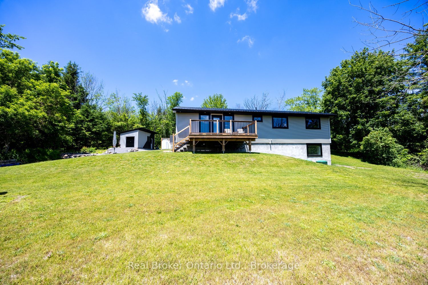 250 Silver Heights Drive Property Photo 31