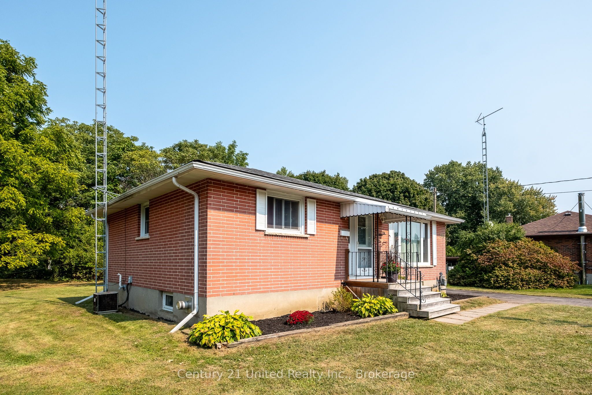 224 Nickerson Drive Property Photo 2