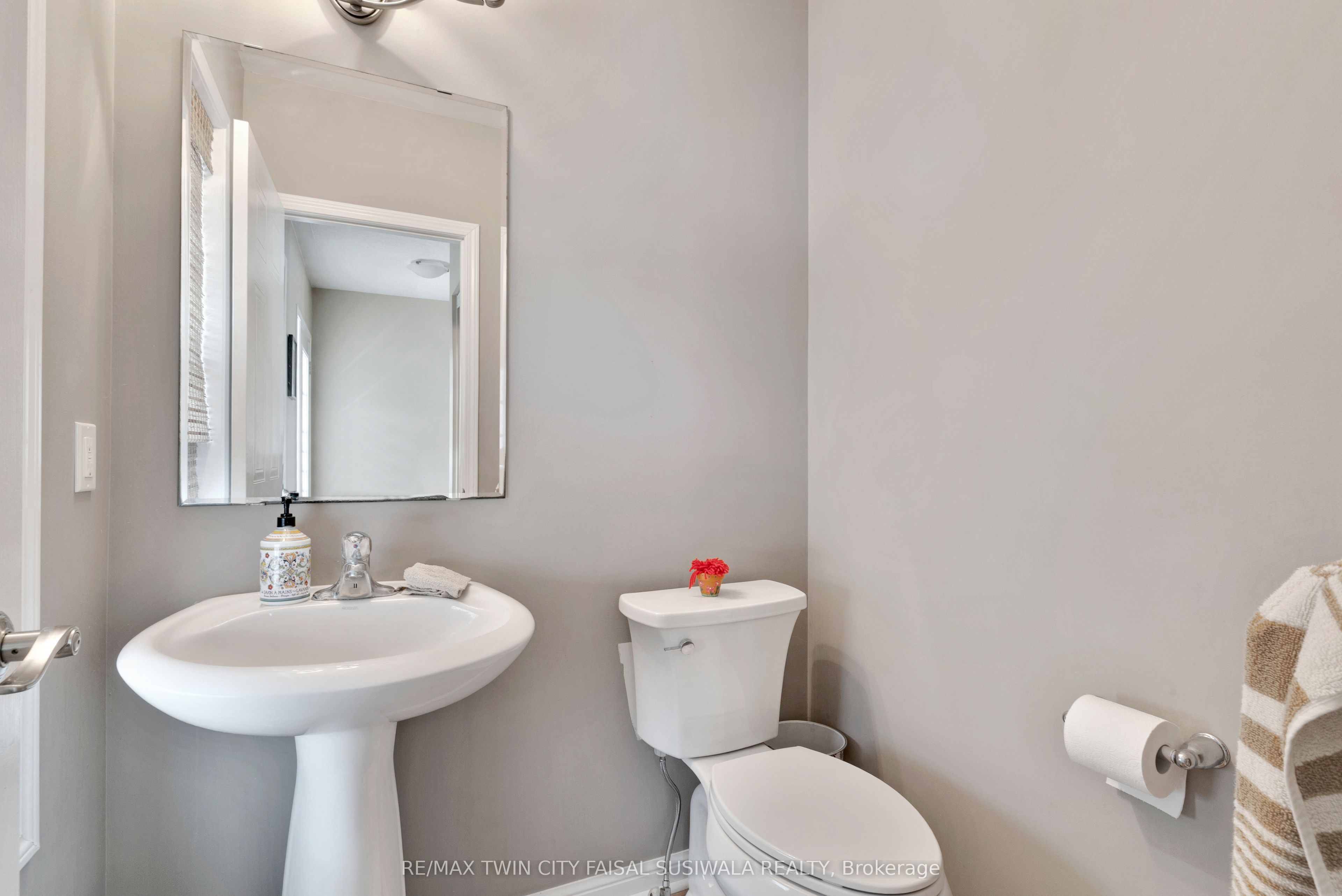 298 Garth Massey Drive Property Photo 9