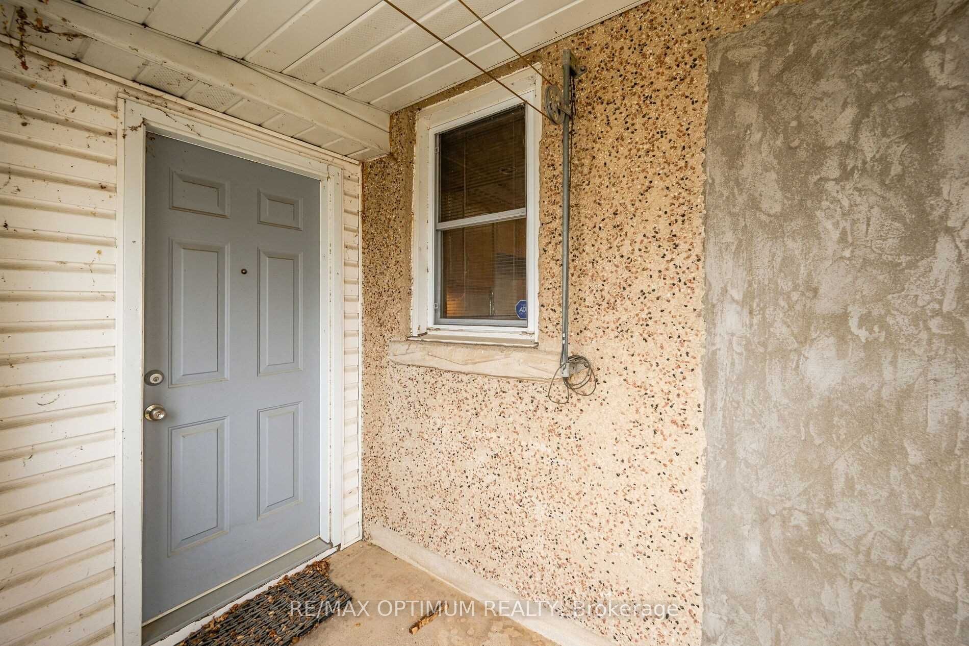 715 Main Street S Property Photo 22