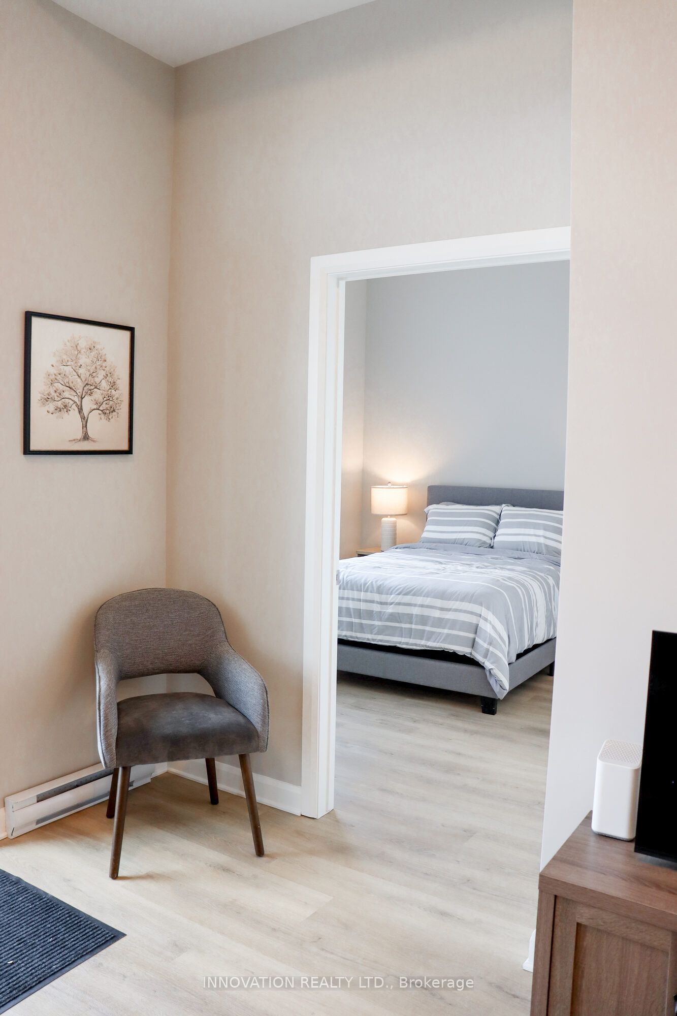 100 Pinehill Road 1 Bedroom + Den Property Photo 9