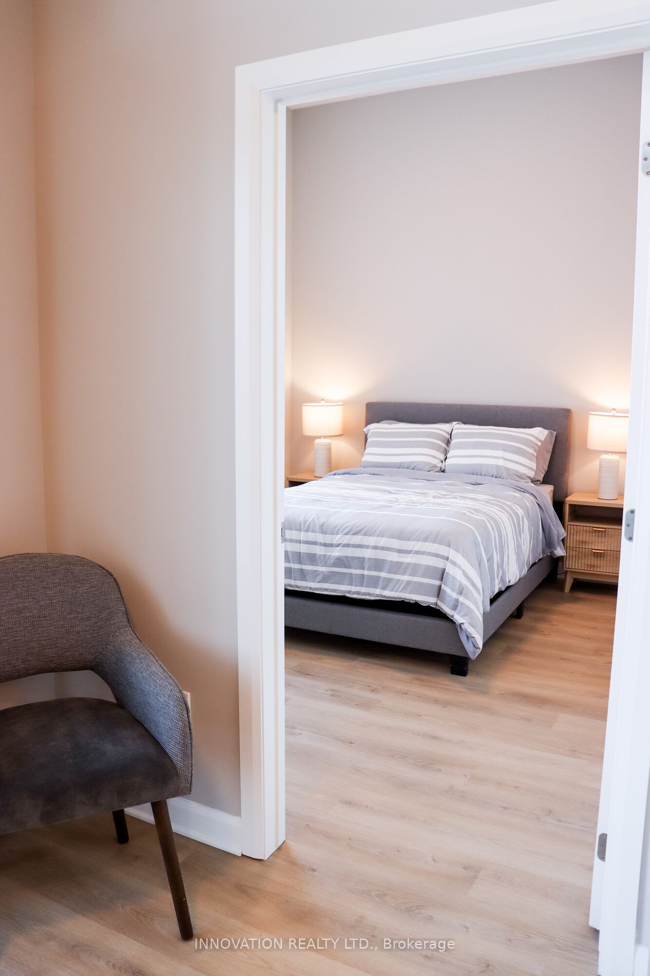 100 Pinehill Road 1 Bedroom + Den Property Photo 10