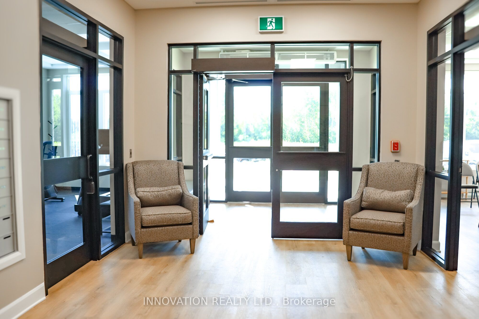 100 Pinehill Road 1 Bedroom + Den Property Photo 20