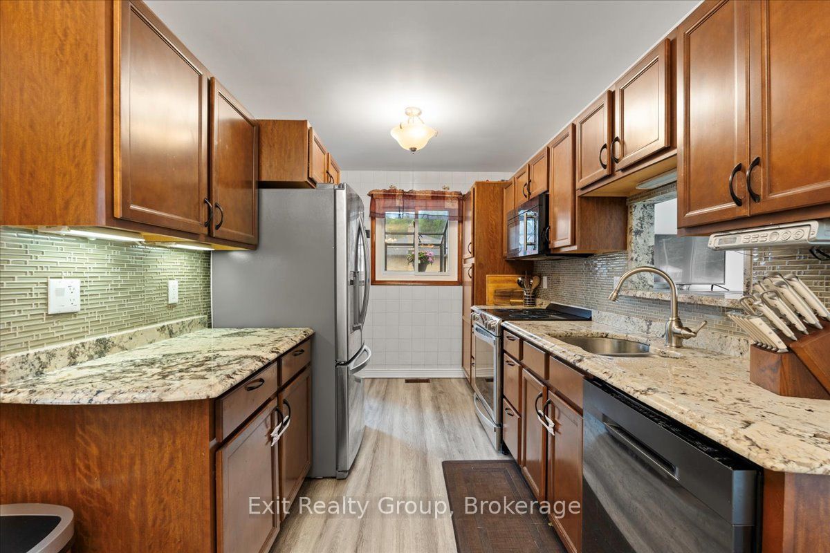 29 Barry Road Property Photo 3