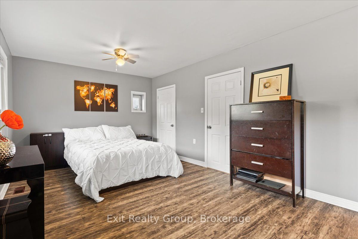 29 Barry Road Property Photo 14