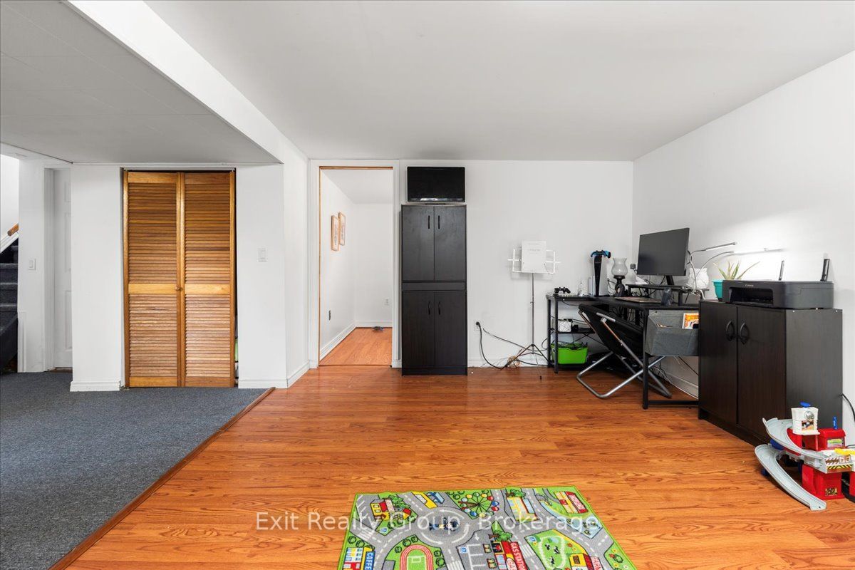 29 Barry Road Property Photo 21