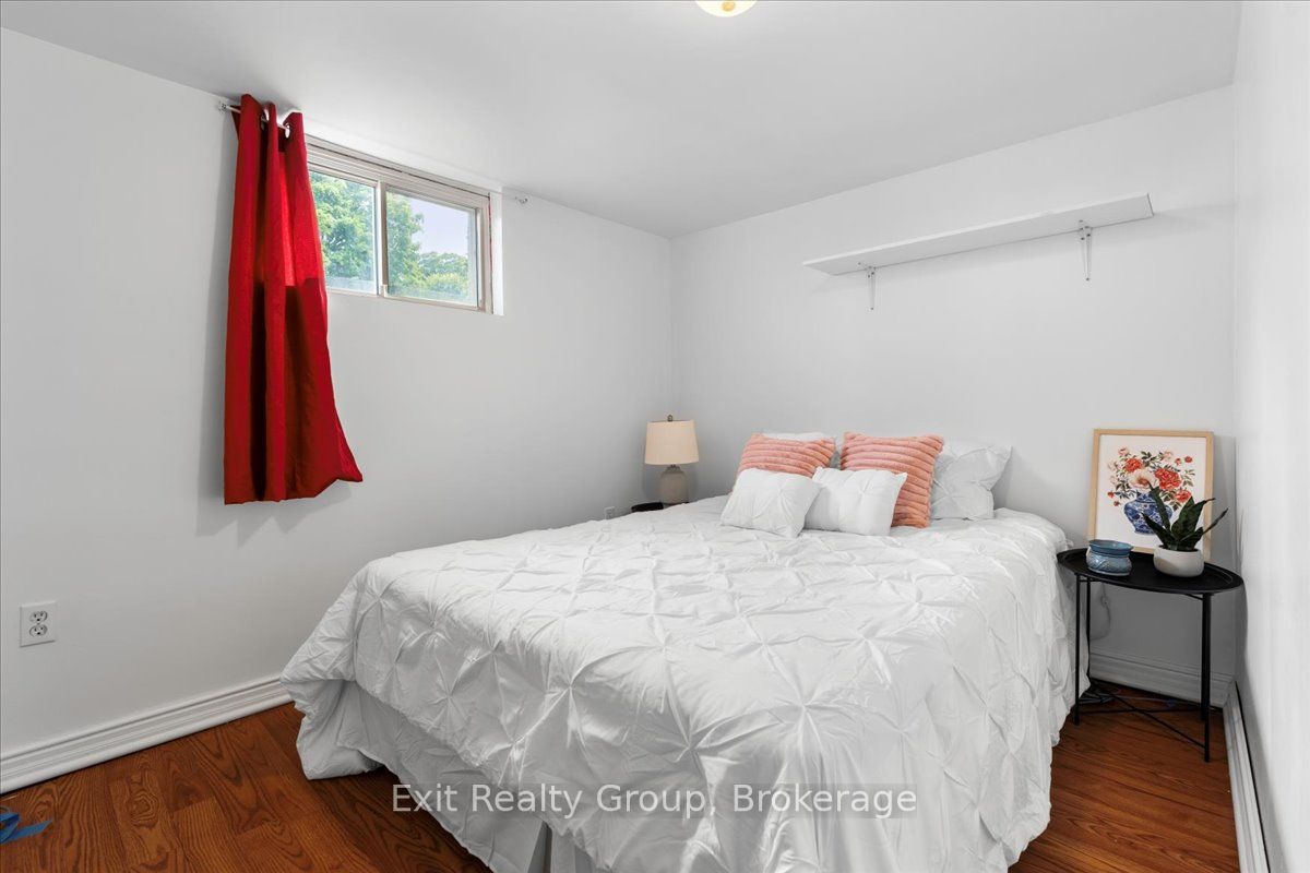 29 Barry Road Property Photo 28