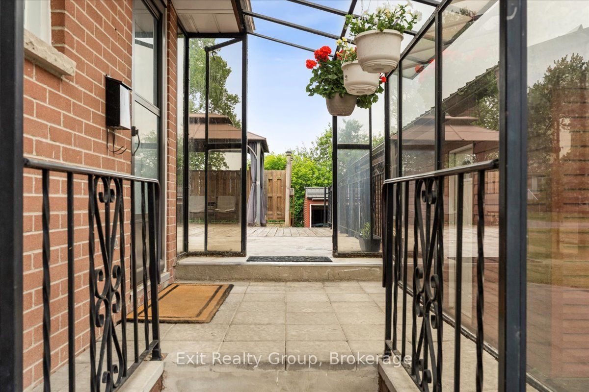 29 Barry Road Property Photo 33