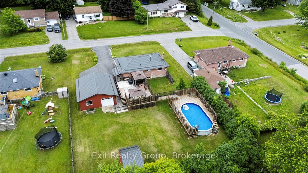 29 Barry Road Property Photo 40