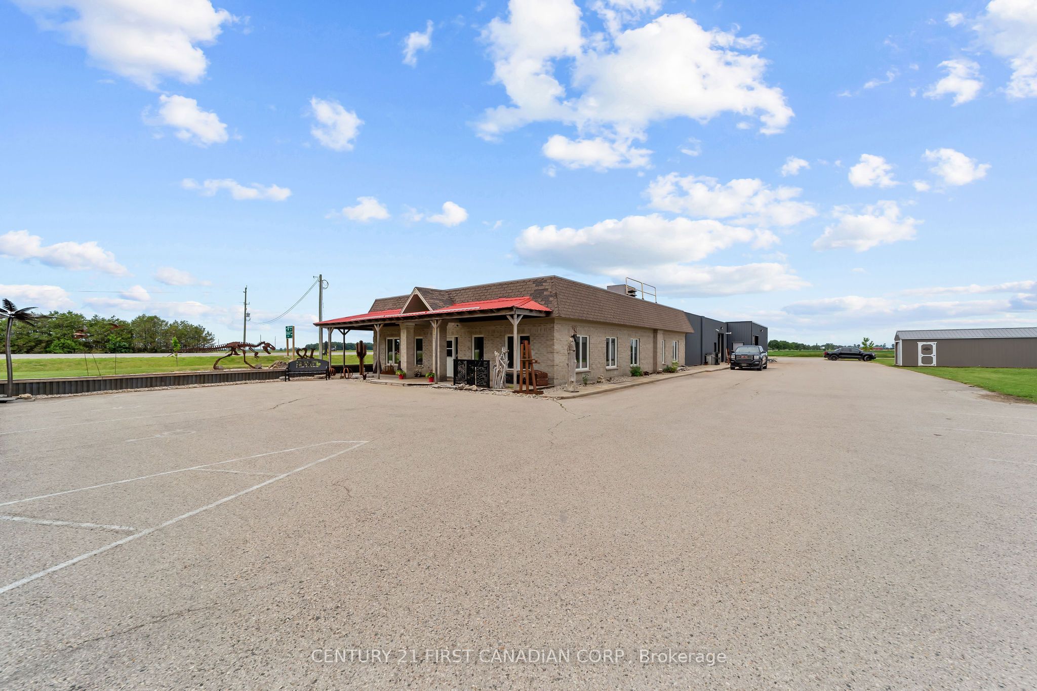 5611 Mcgillivray Drive Property Photo 11