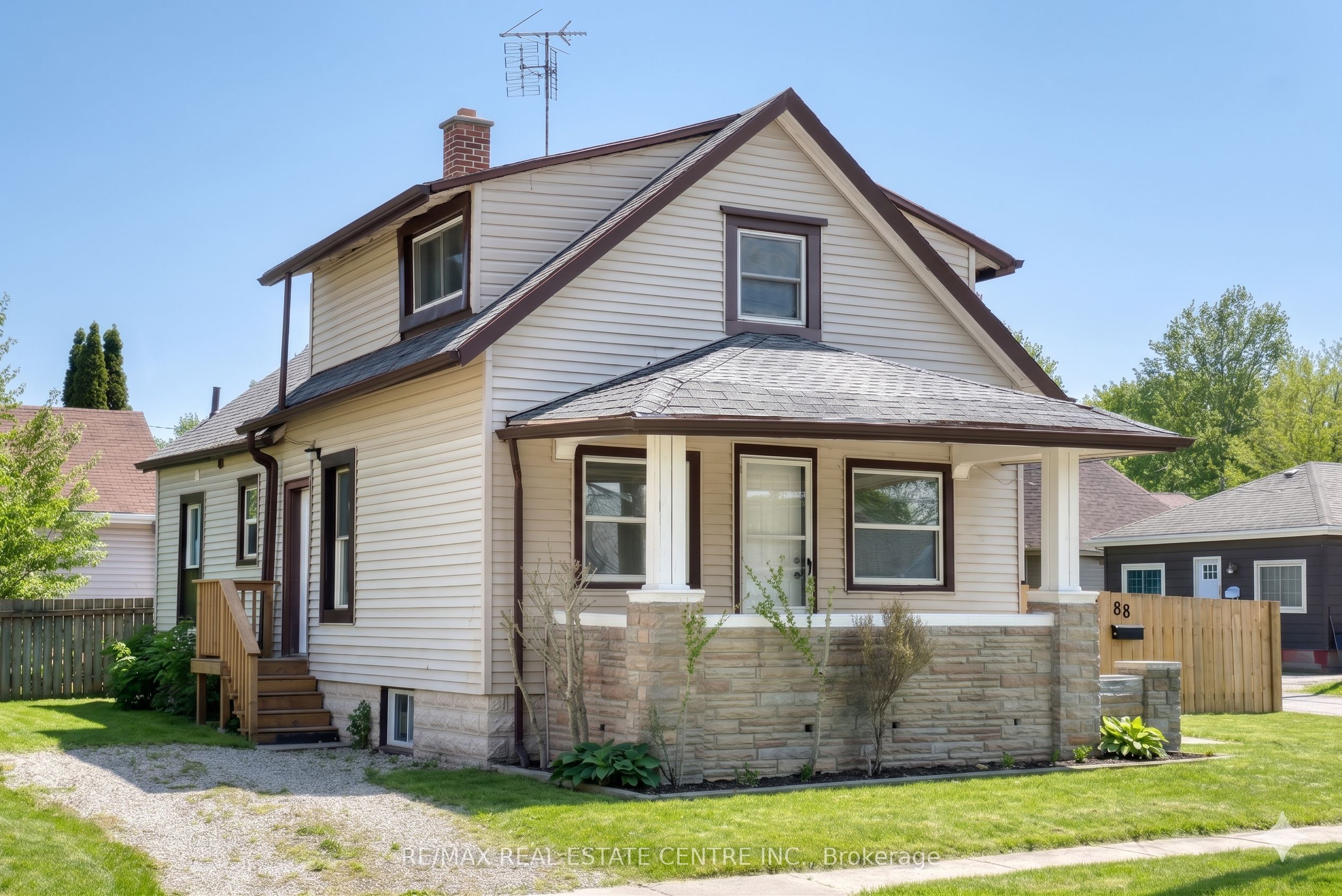88 Lorne Avenue Property Photo 1