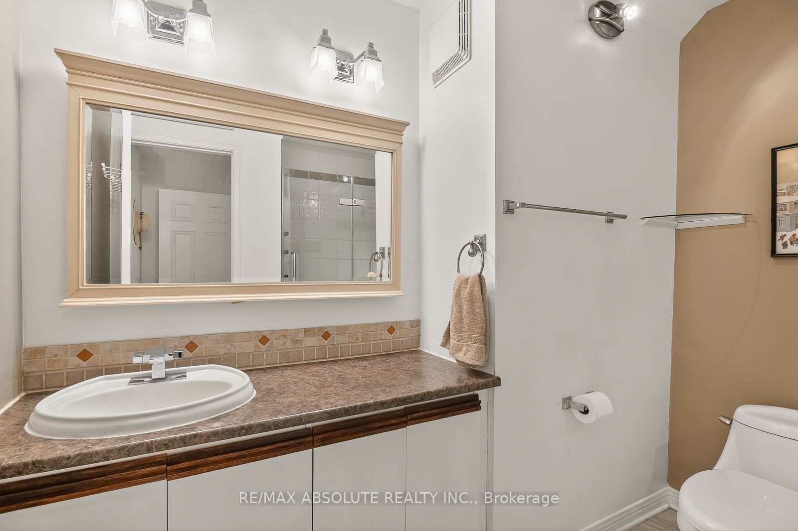 206 Stratas Court Property Photo 34
