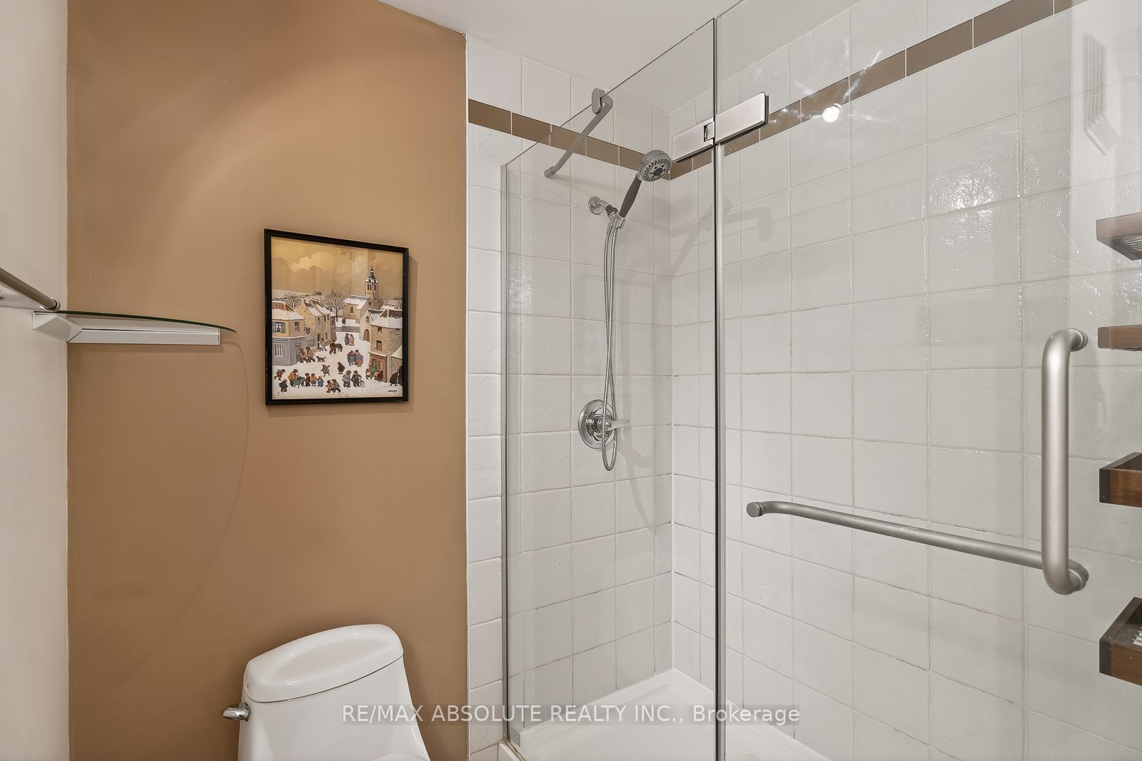 206 Stratas Court Property Photo 35