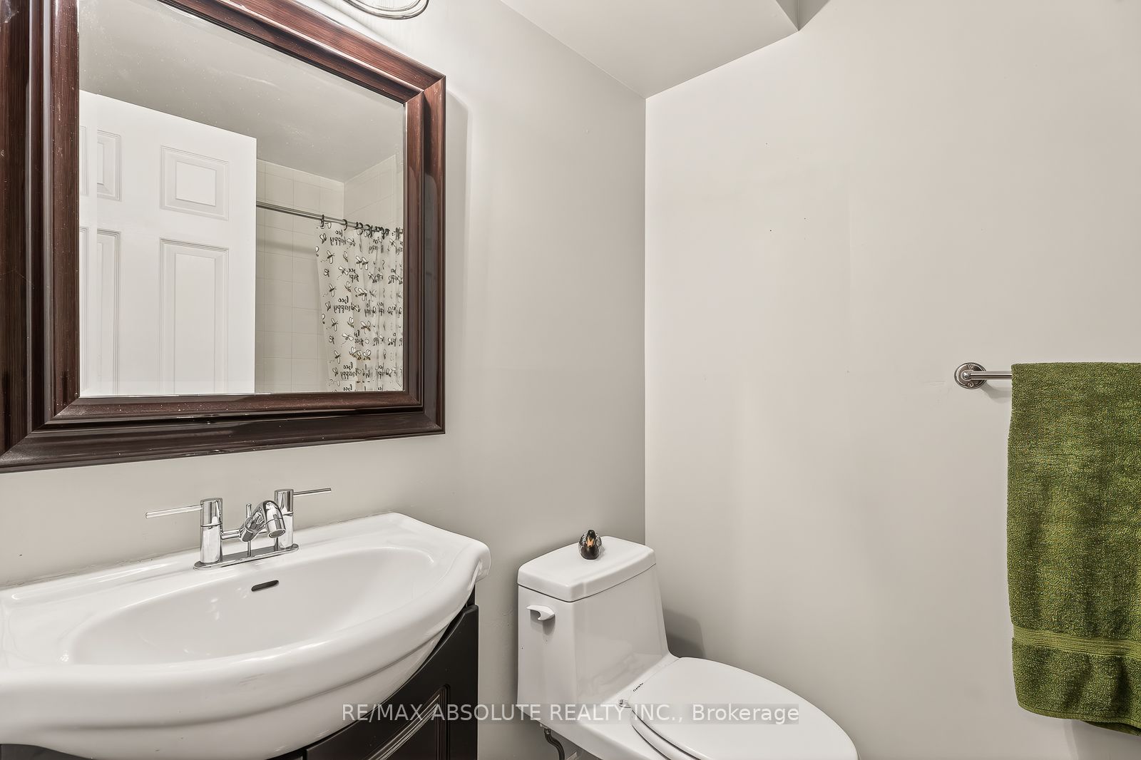 206 Stratas Court Property Photo 37
