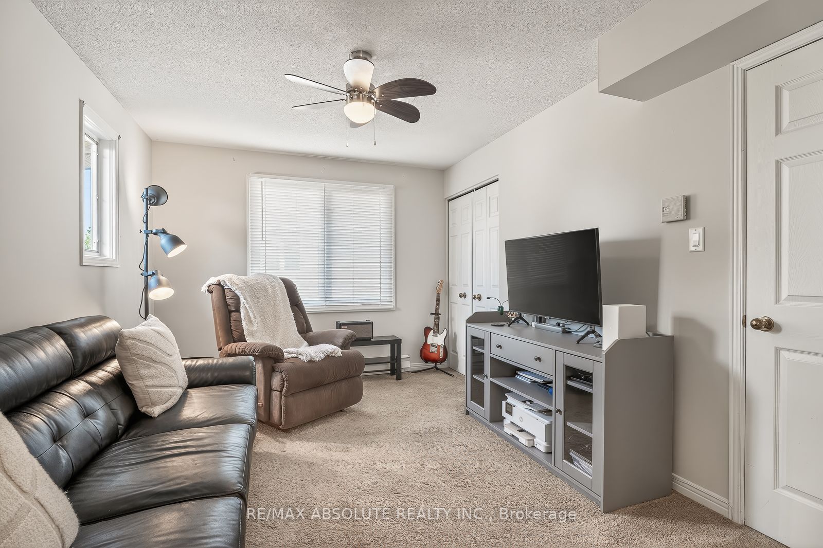 206 Stratas Court Property Photo 38