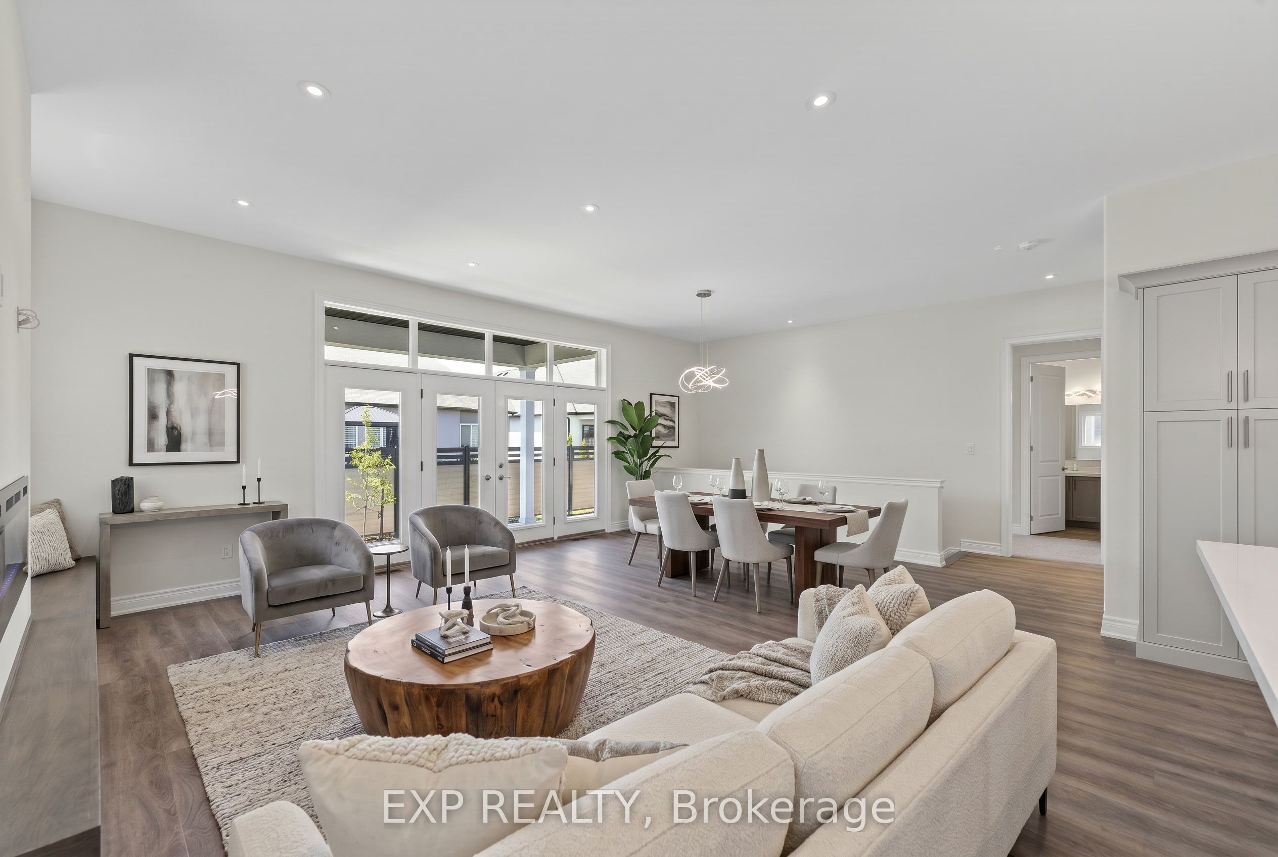 8 Butternut Crescent Property Photo 7