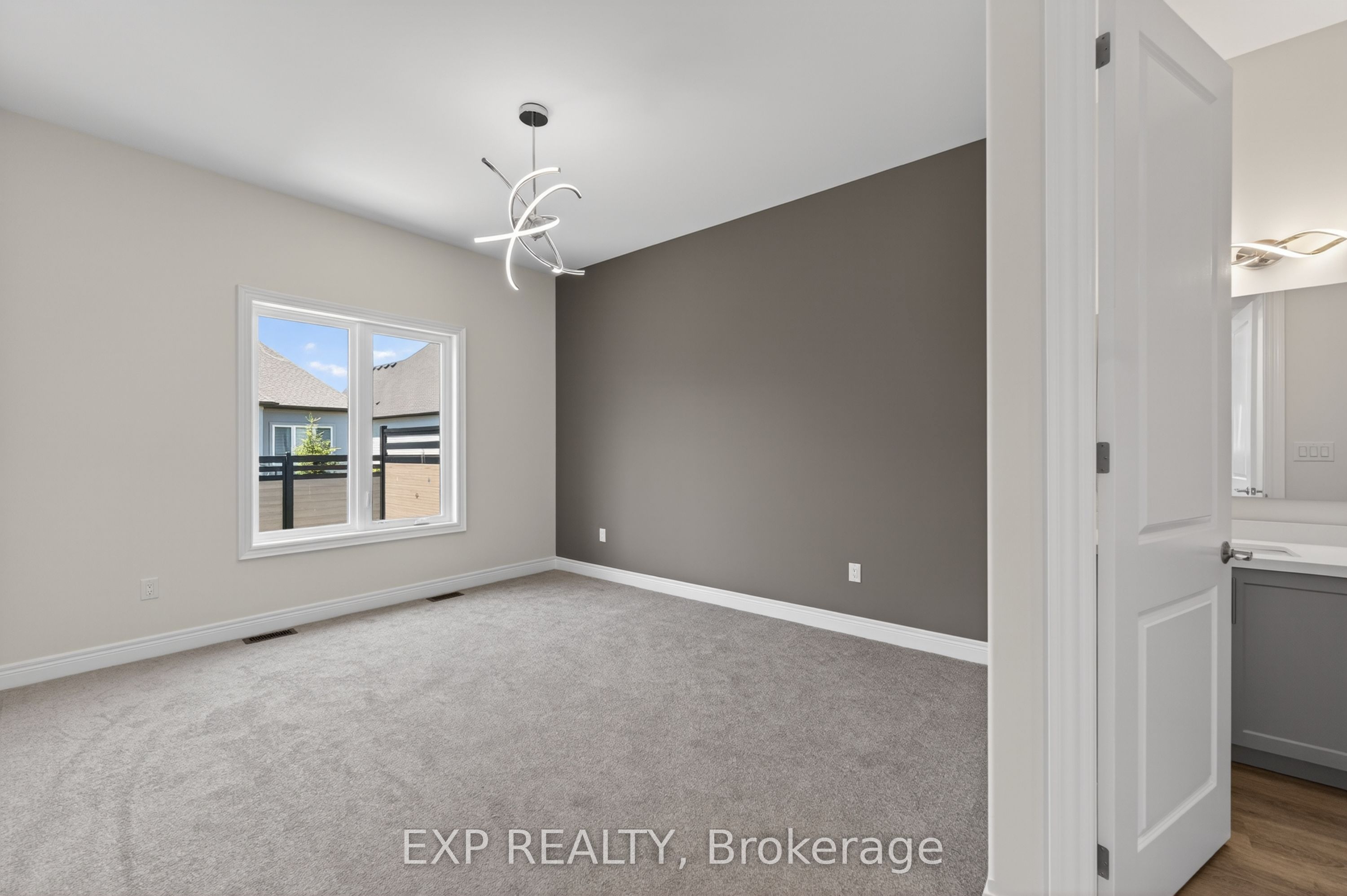 8 Butternut Crescent Property Photo 8