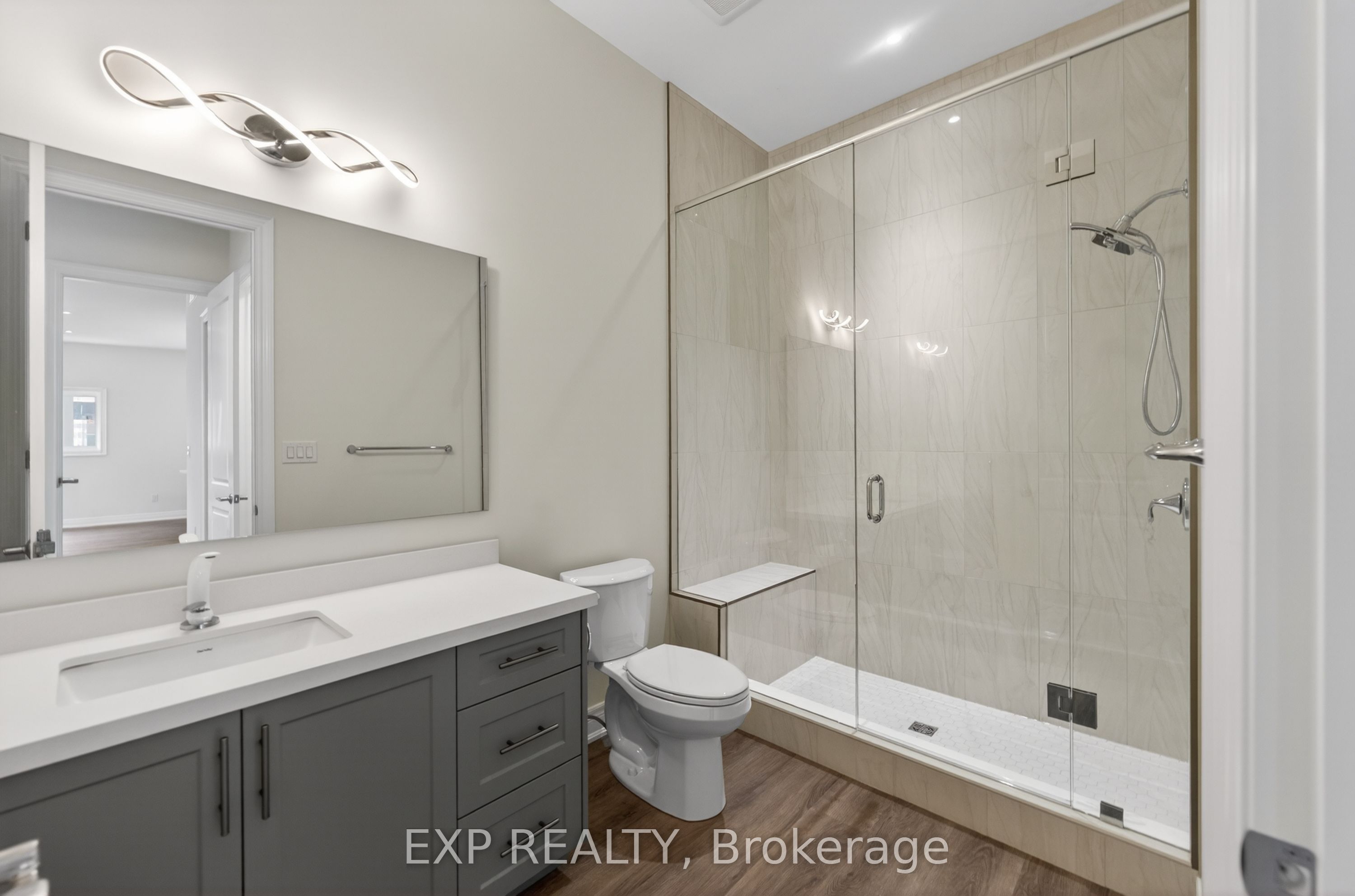 8 Butternut Crescent Property Photo 9