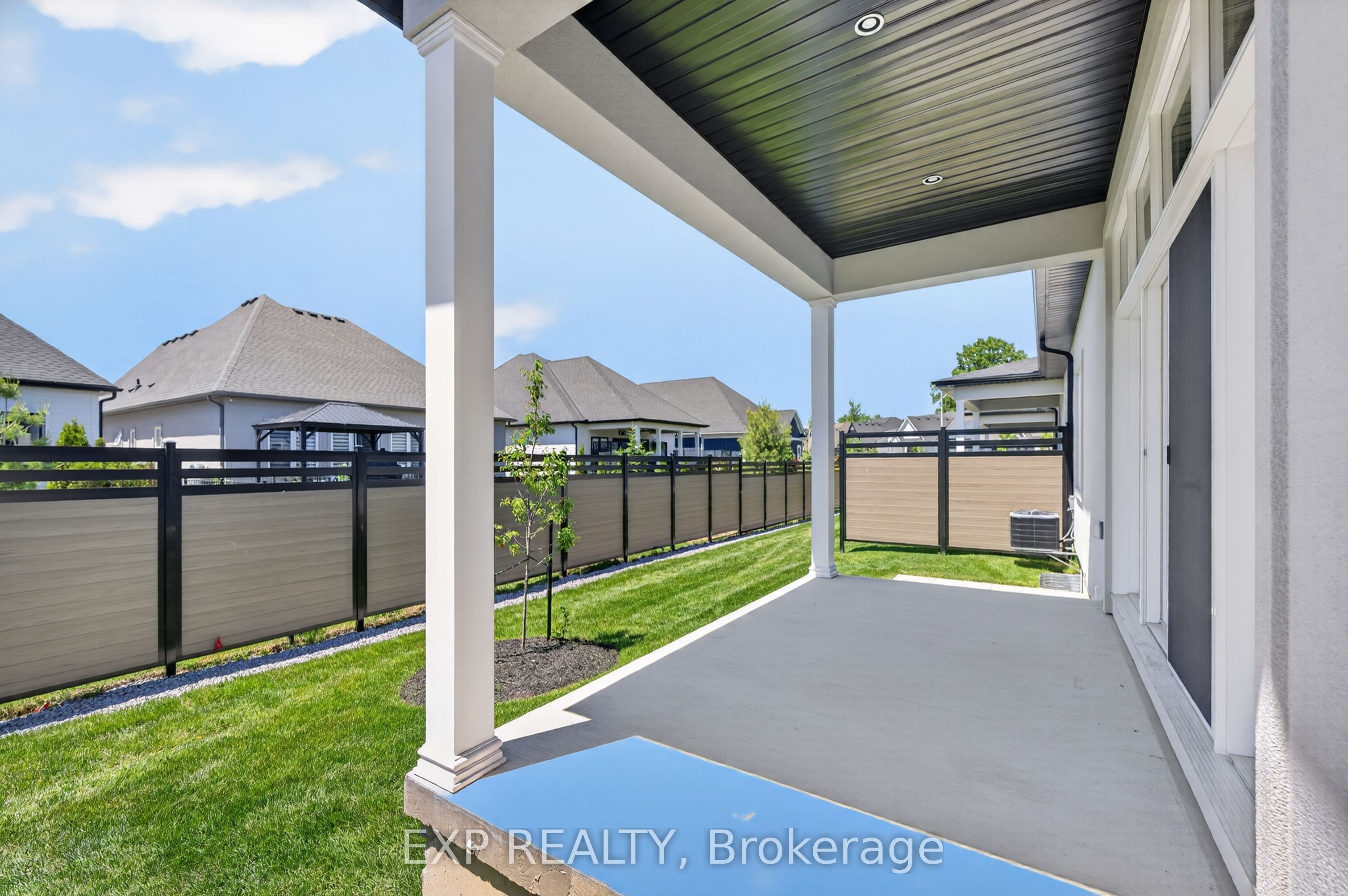 8 Butternut Crescent Property Photo 12
