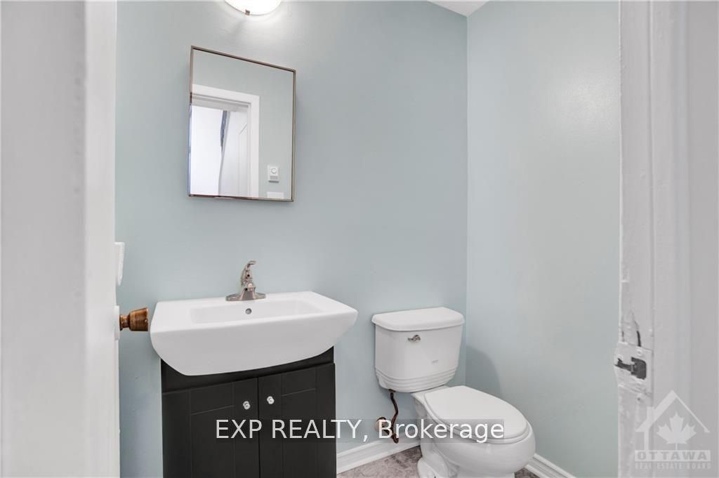 20 Forester Crescent C Property Photo 29