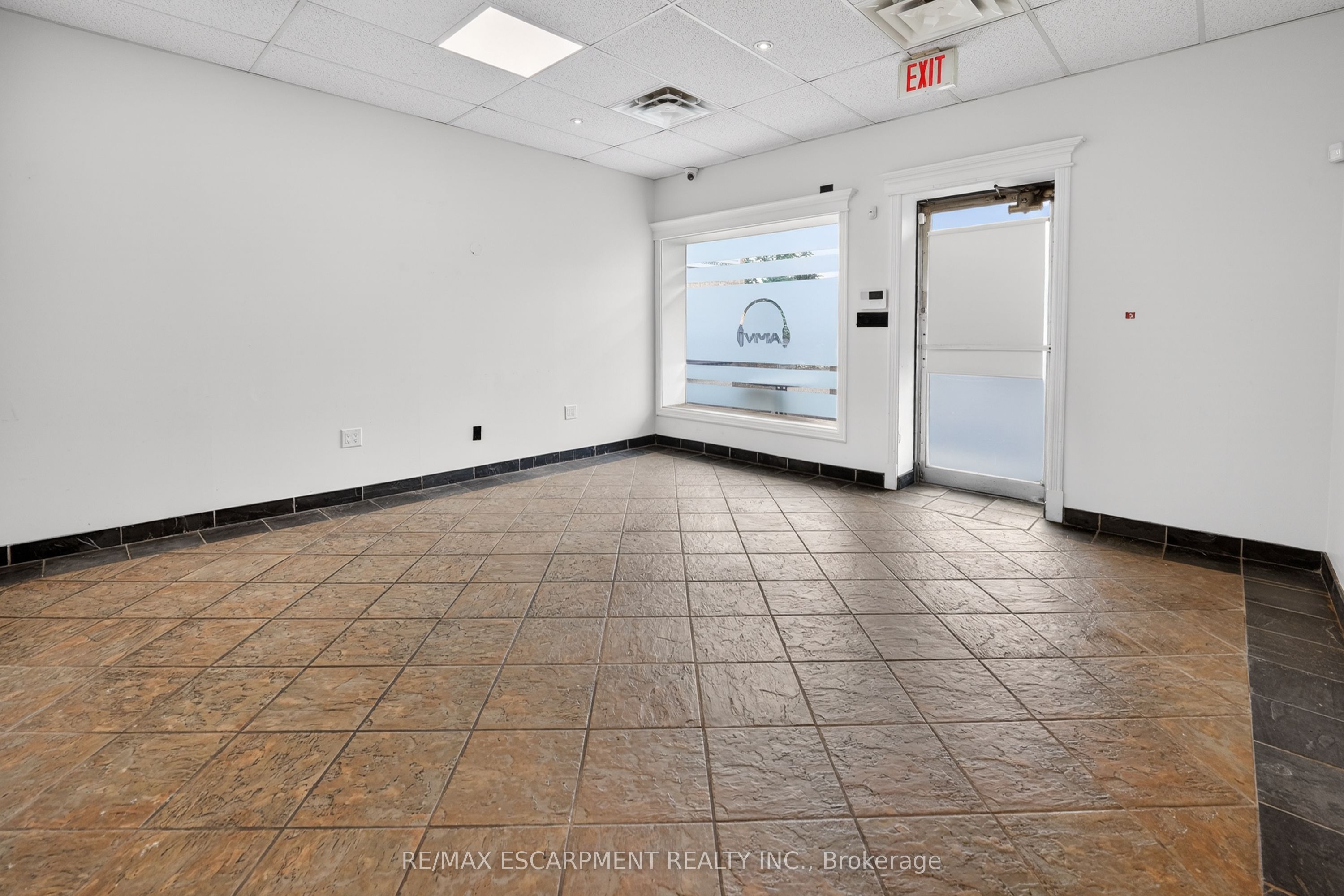 295 Highway 8 3 Property Photo 3