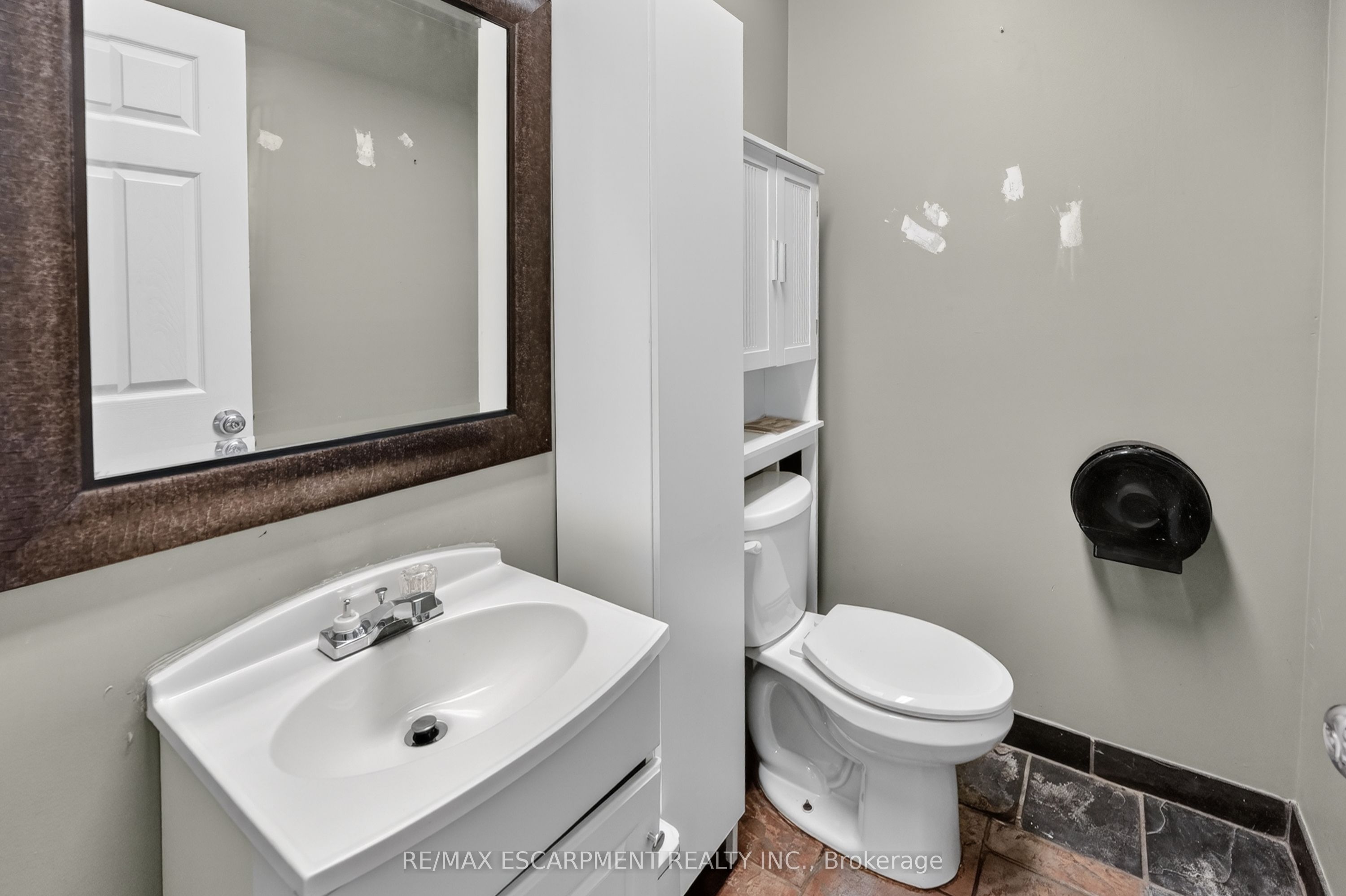 295 Highway 8 3 Property Photo 11