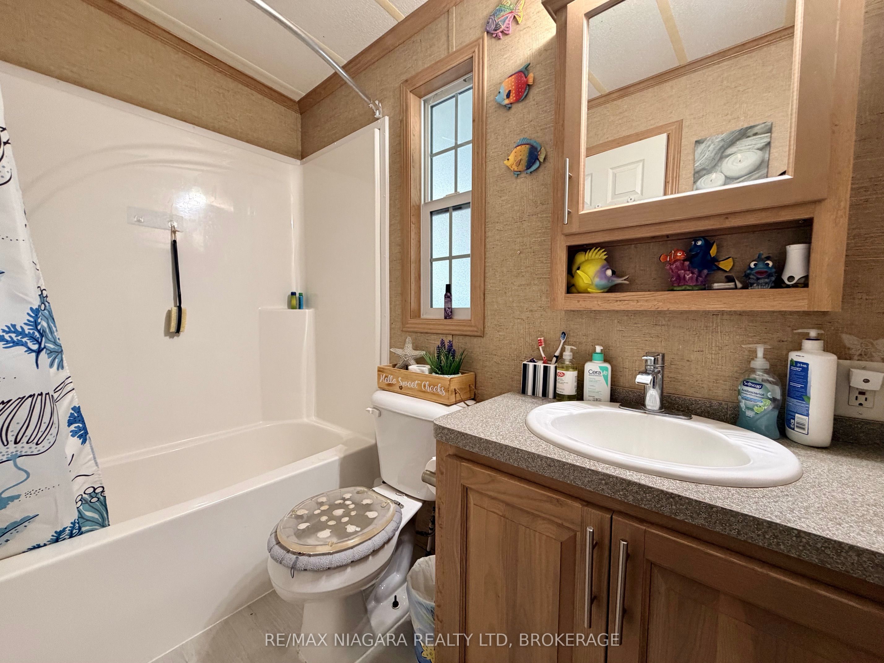 7 Hickory Lane Property Photo 8